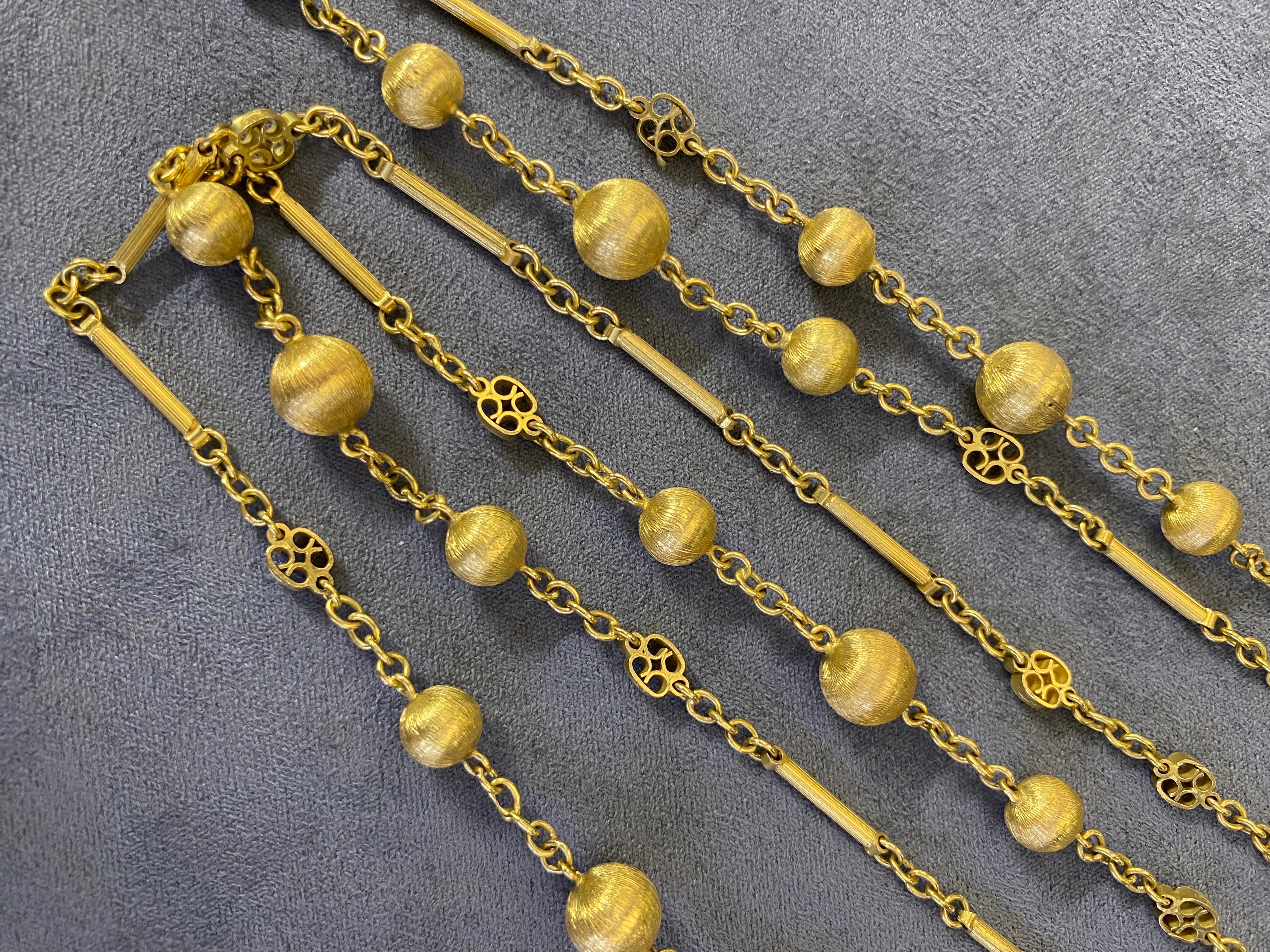 1960s Italian 18k gold hand engraved chain necklace 5