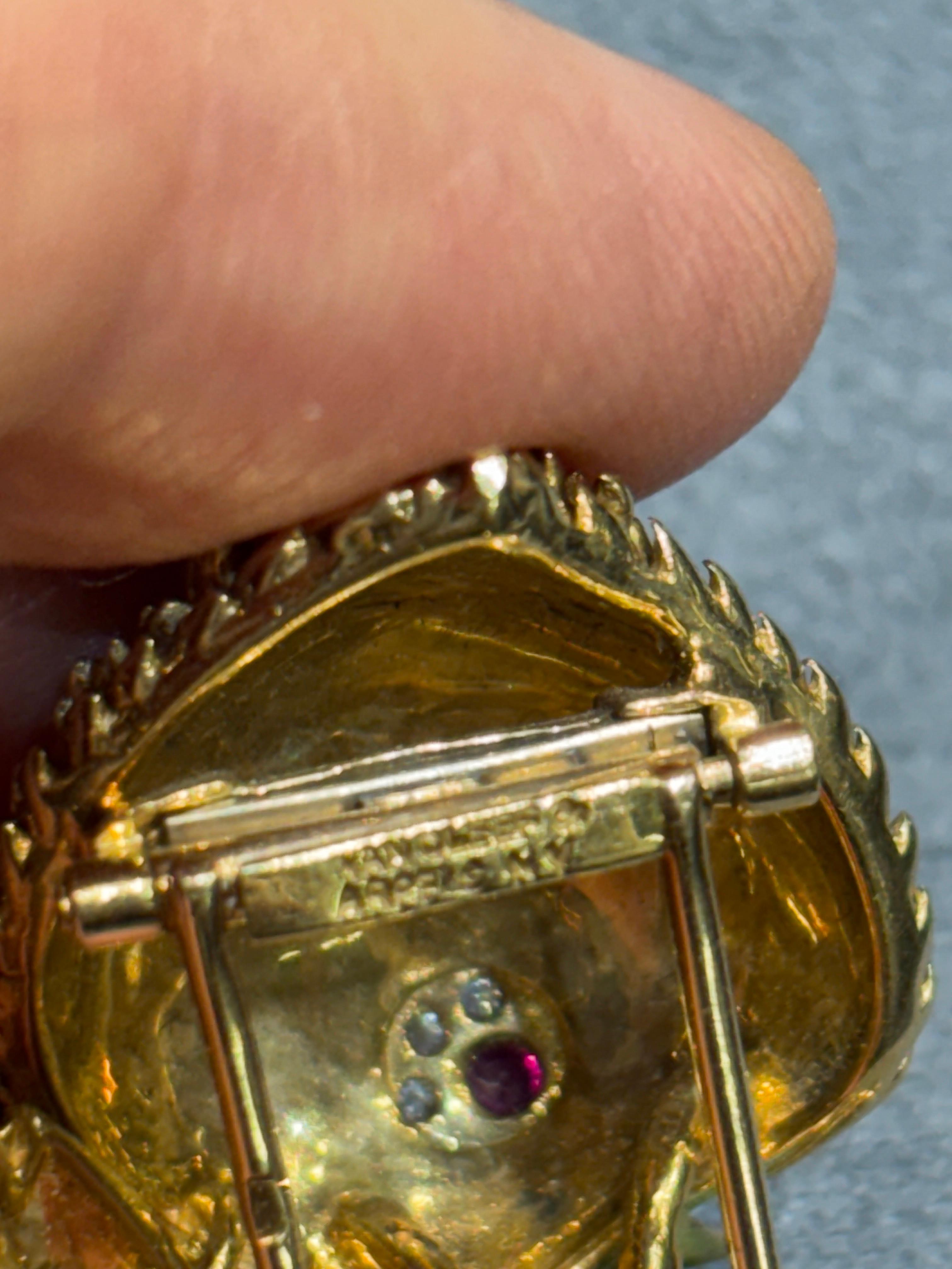 VCA 1960s 18k gold, turquoise, ruby and diamond chick brooch In Good Condition For Sale In London, GB