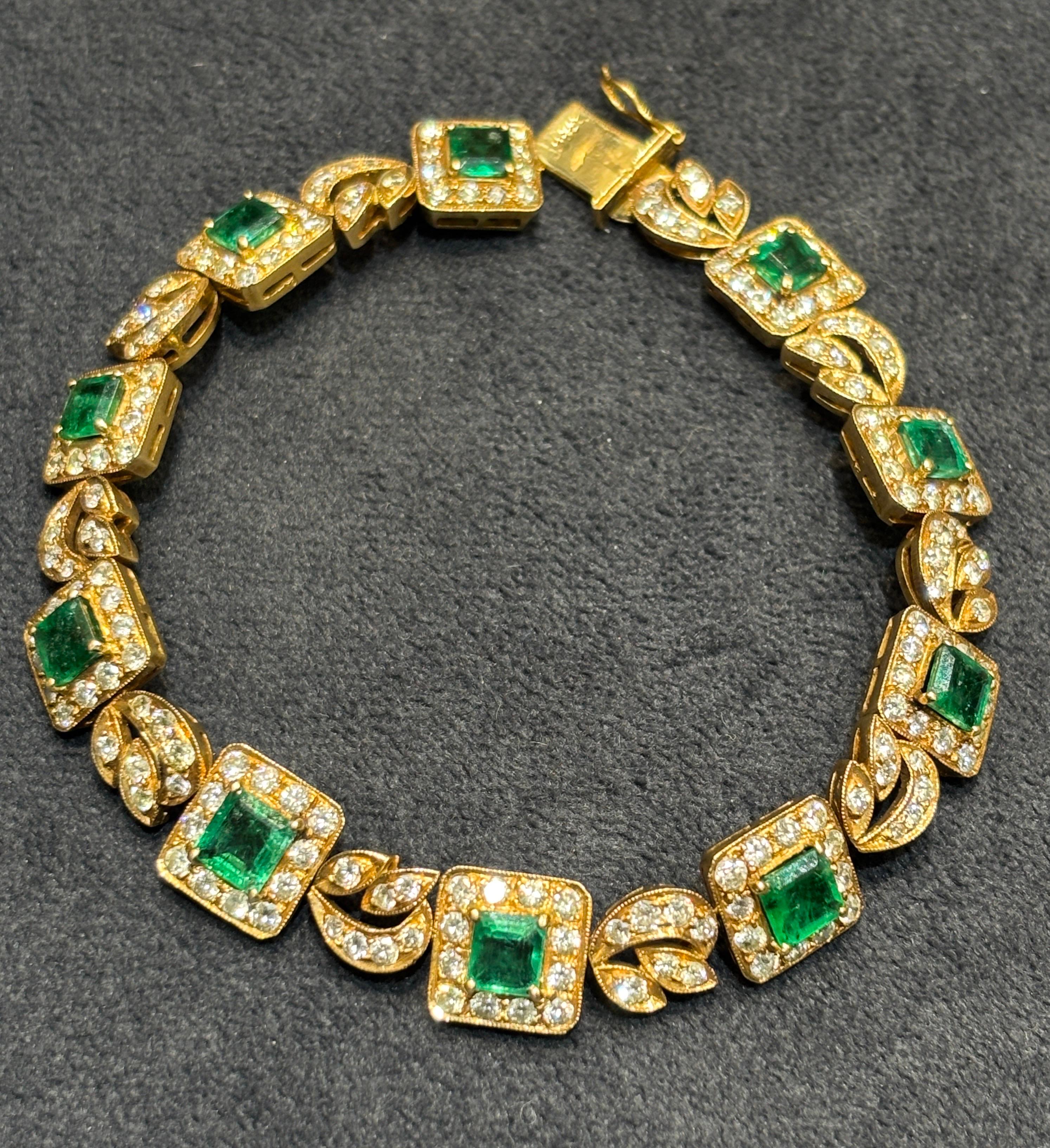 Bracelet européen des années 1960, en or 18 carats, diamants et émeraudes de Colombie en vente 1