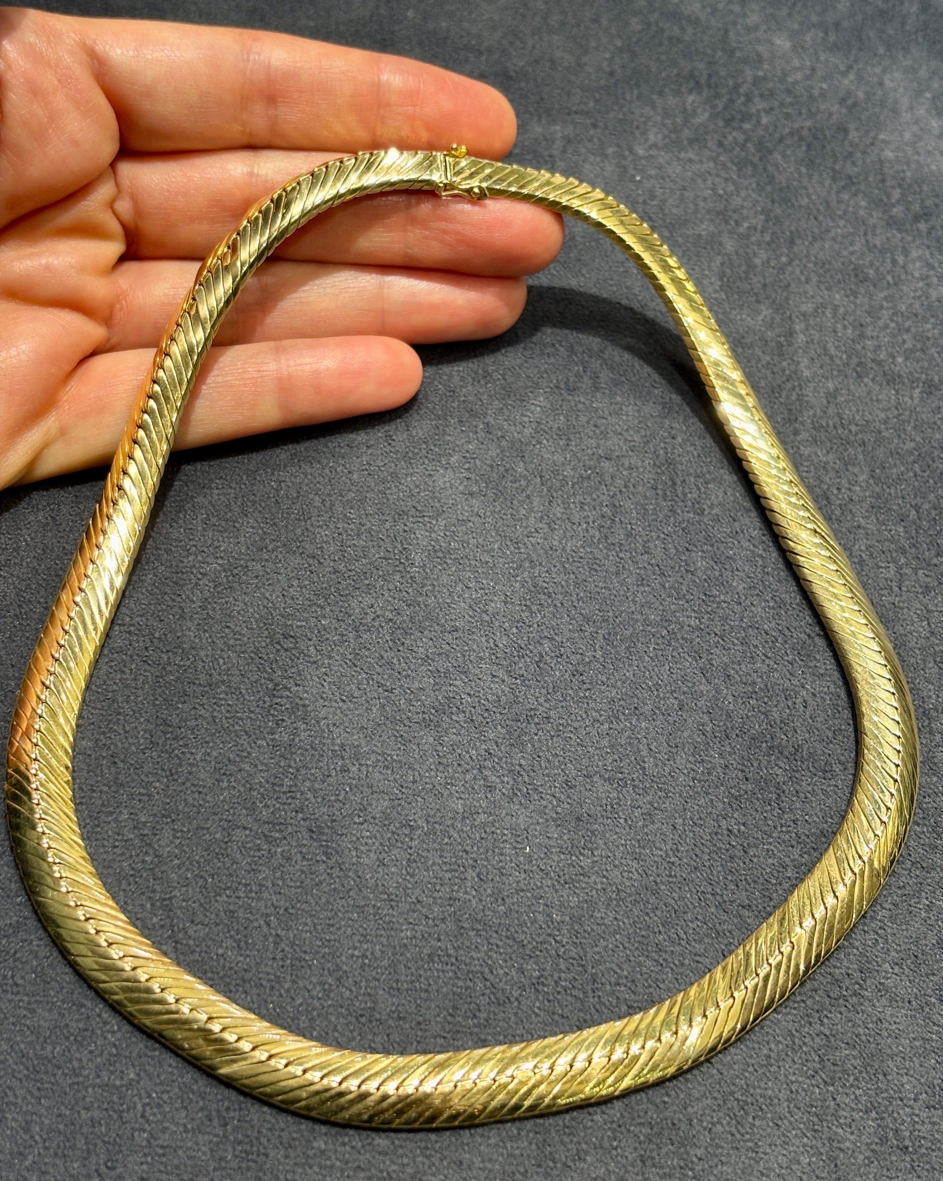 Gargantilla de oro de 18 quilates Cartier de los años 70 en venta 1
