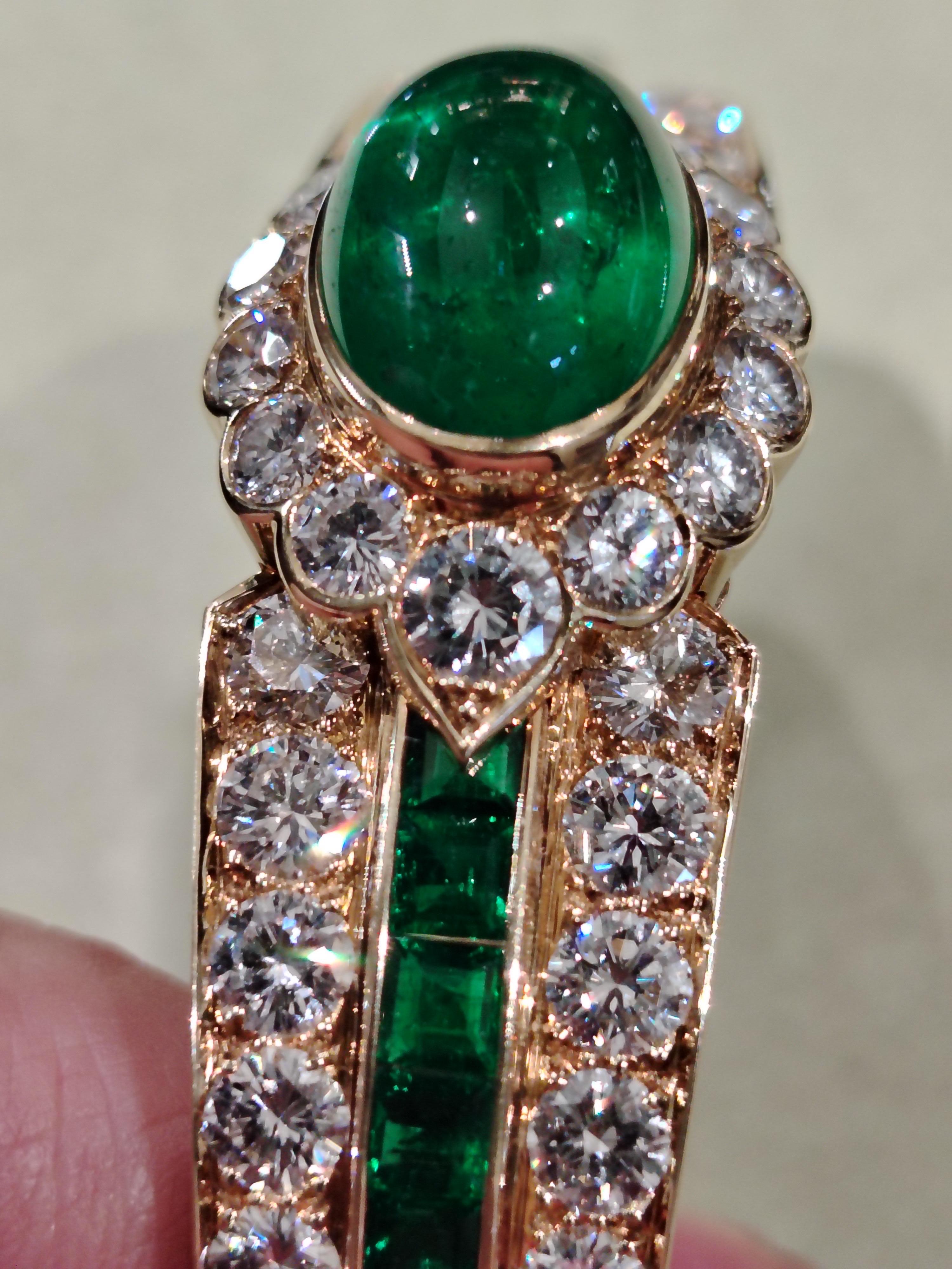 Van Cleef & Arpels, bracelet en émeraude colombienne et diamants d'environ 9 carats en vente 6