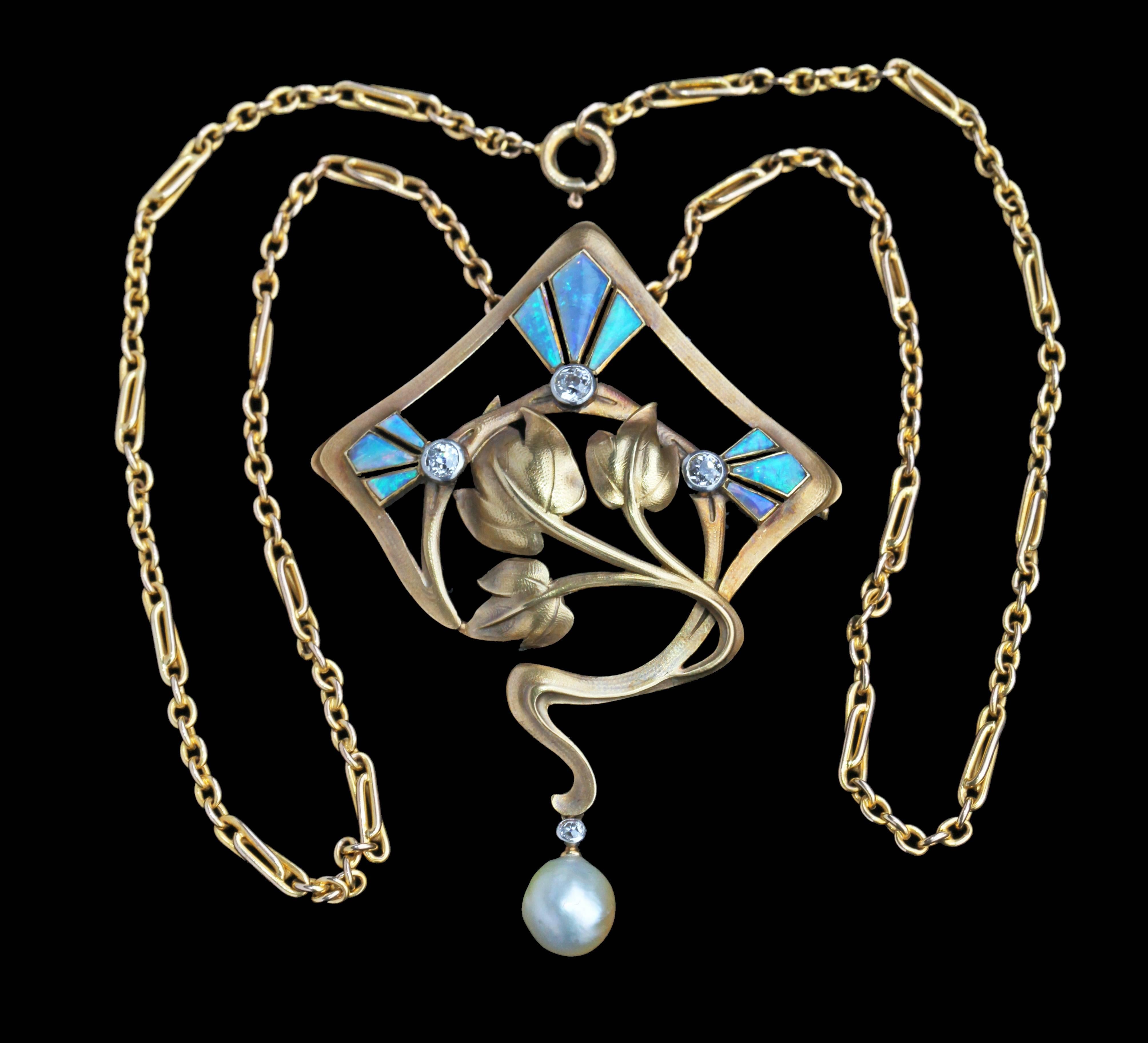 Art Nouveau Pendant Brooch In Good Condition In London, GB