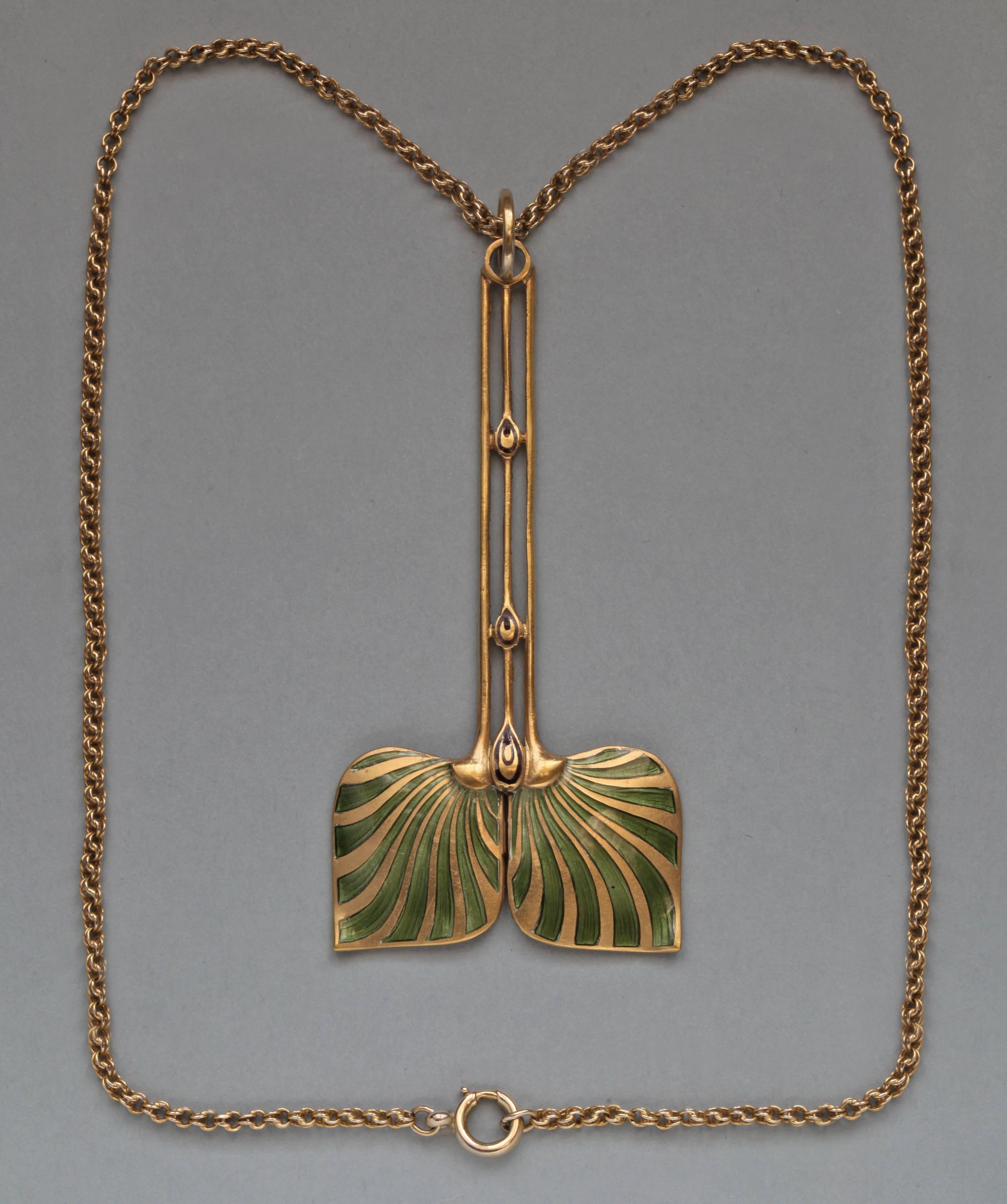 Beautiful Secessionist pendant by Josef Maria Auchentaller, in gilded silver & enamel. Executed by Georg Anton Scheid, Vienna. 
cf. Ver Sacrum, vol.8, 1901, p.145, Josef Maria Auchentaller. Designs for Georg Anton Scheid.
Josef Maria Auchentaller