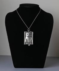 ART NOUVEAU Enchanting Cat Locket