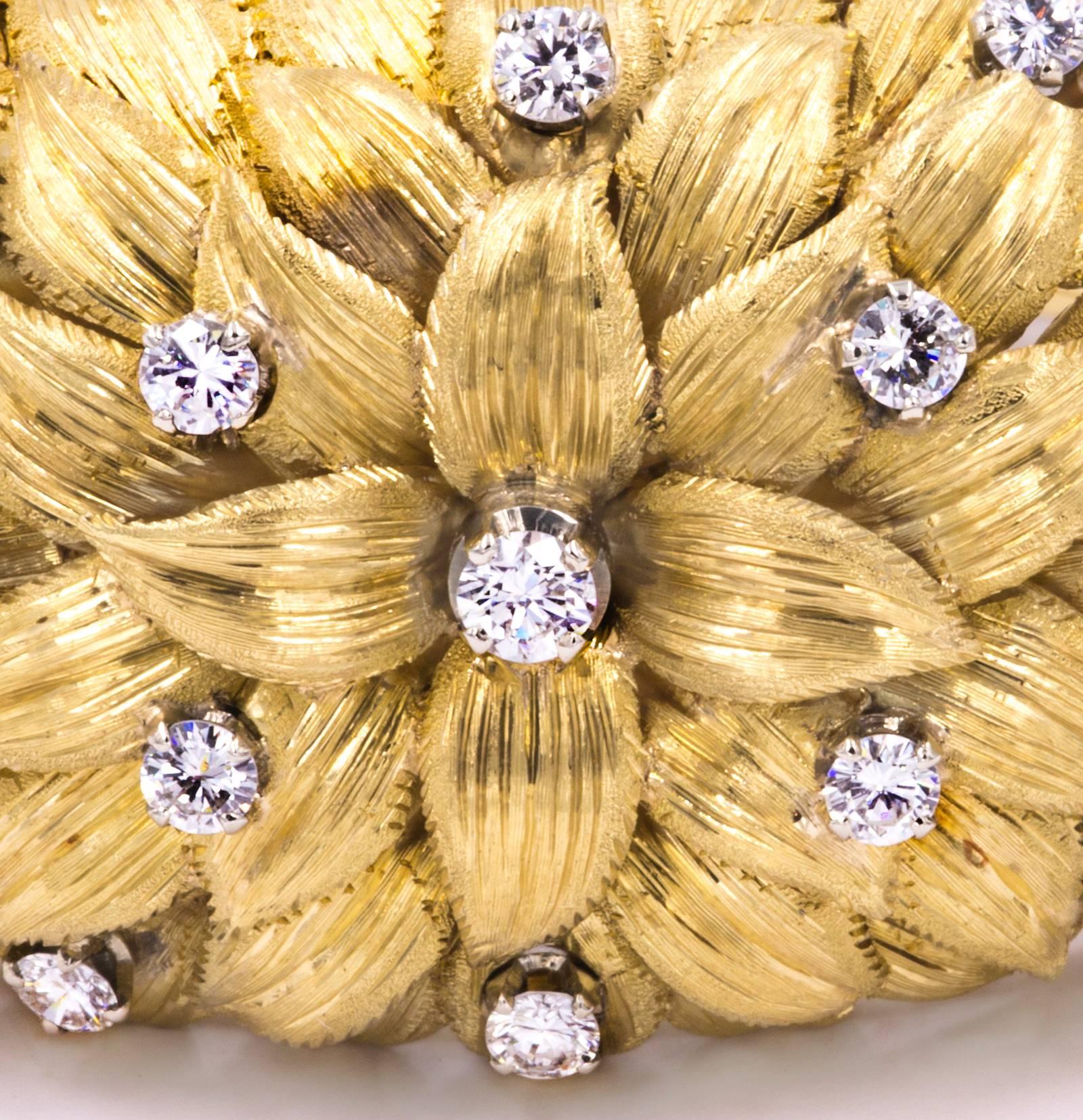 18 Karat Gold Blütenblätter  Diamant-Armband im Angebot 1