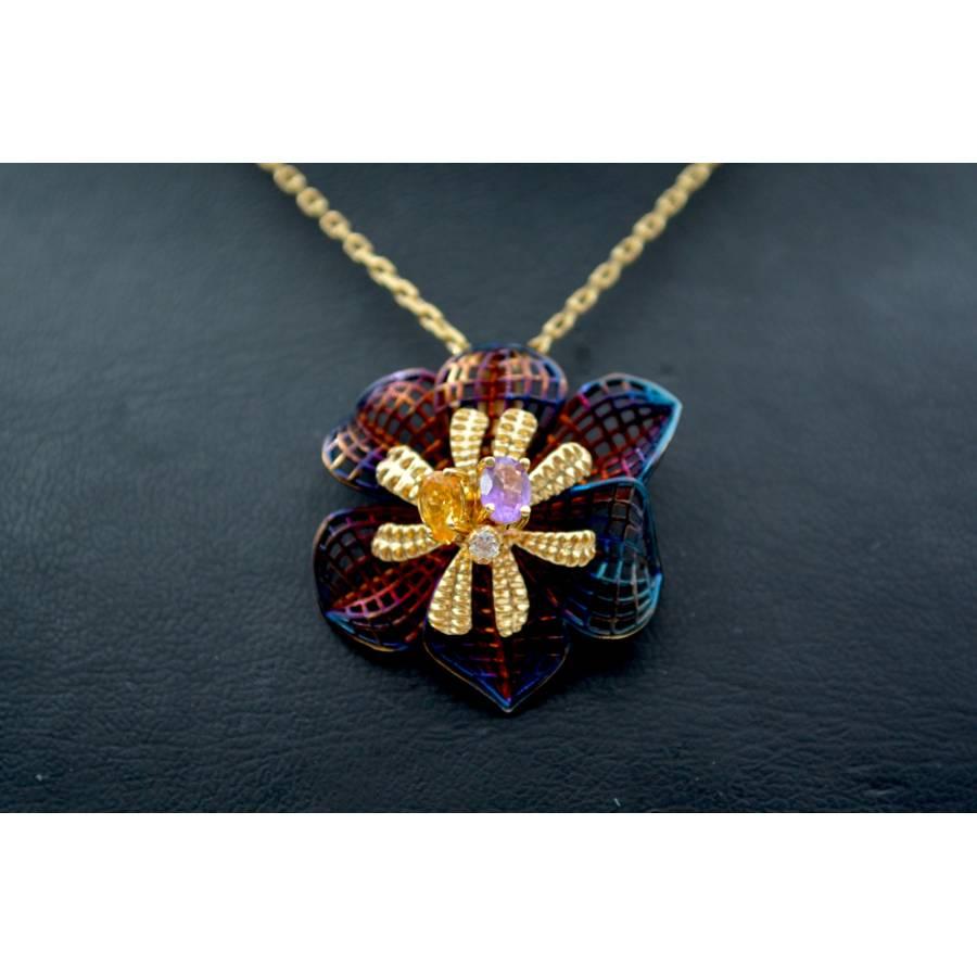 Collana in oro 14K con preziosi 122701 in vendita 1