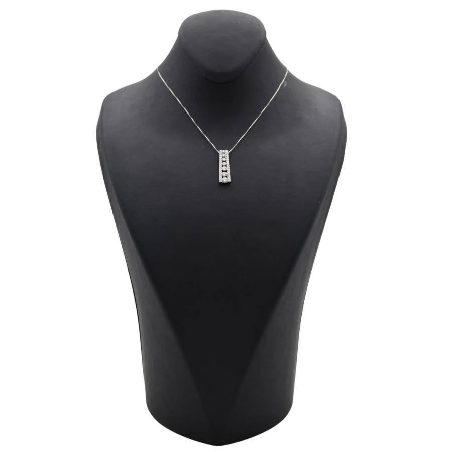 Ciondolo e collana in oro bianco 14K con diamante naturale_109136