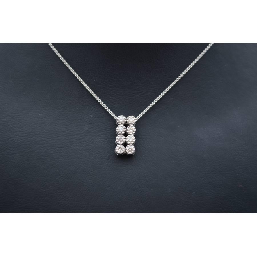 Collana e pendente in oro bianco 18K con diamanti naturali_114333 In condizioni ottime in vendita a București, București