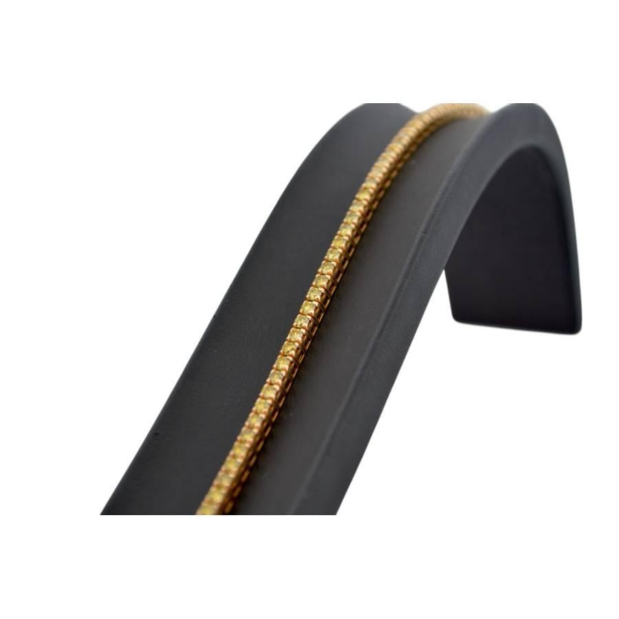 Bracelet en or jaune 18K avec diamants naturels jaunes_123006 en vente 2
