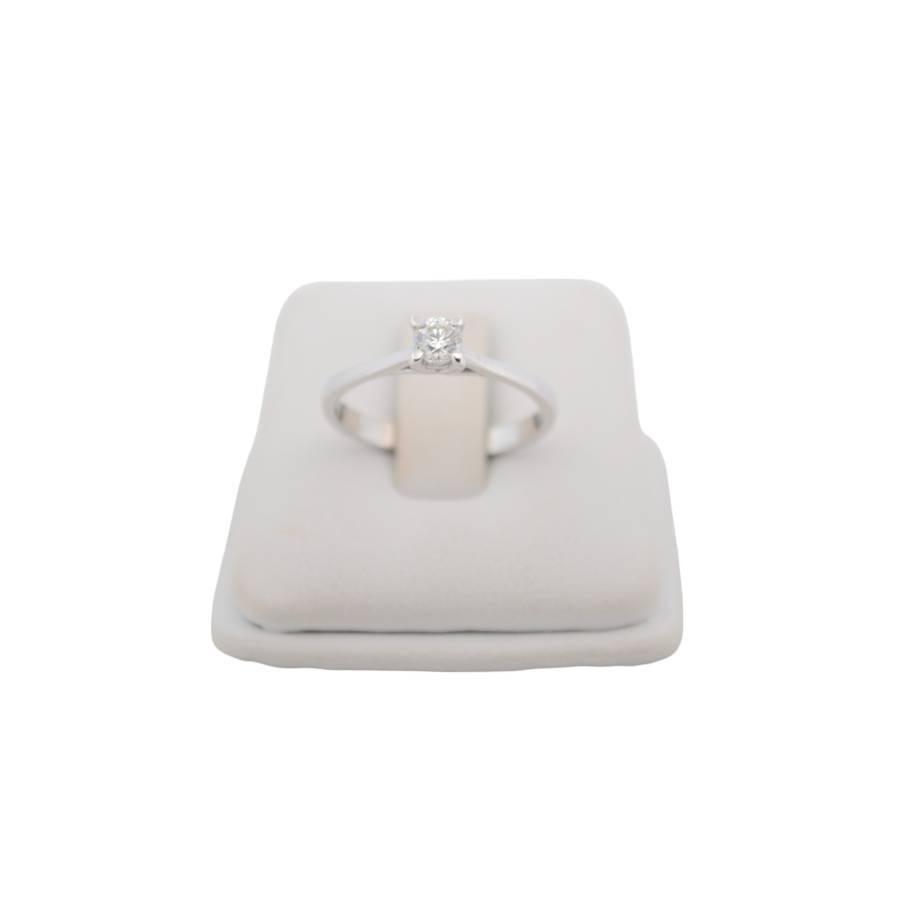 Bague en or blanc 18K avec diamant naturel_125801 Pour femmes en vente