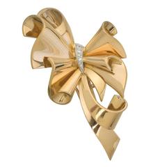 French Retro Bow Pin 