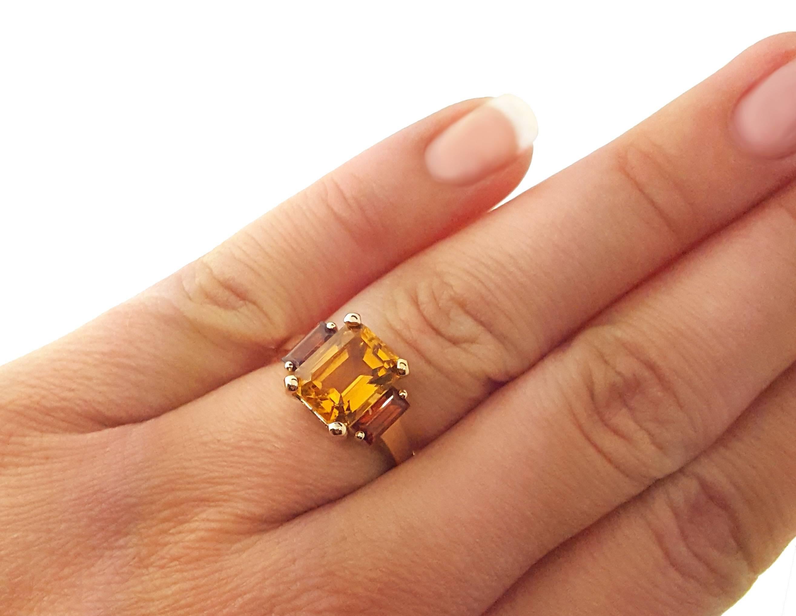 Retro Citrine and Garnet Yellow Gold Ring In Good Condition In Vail, CO
