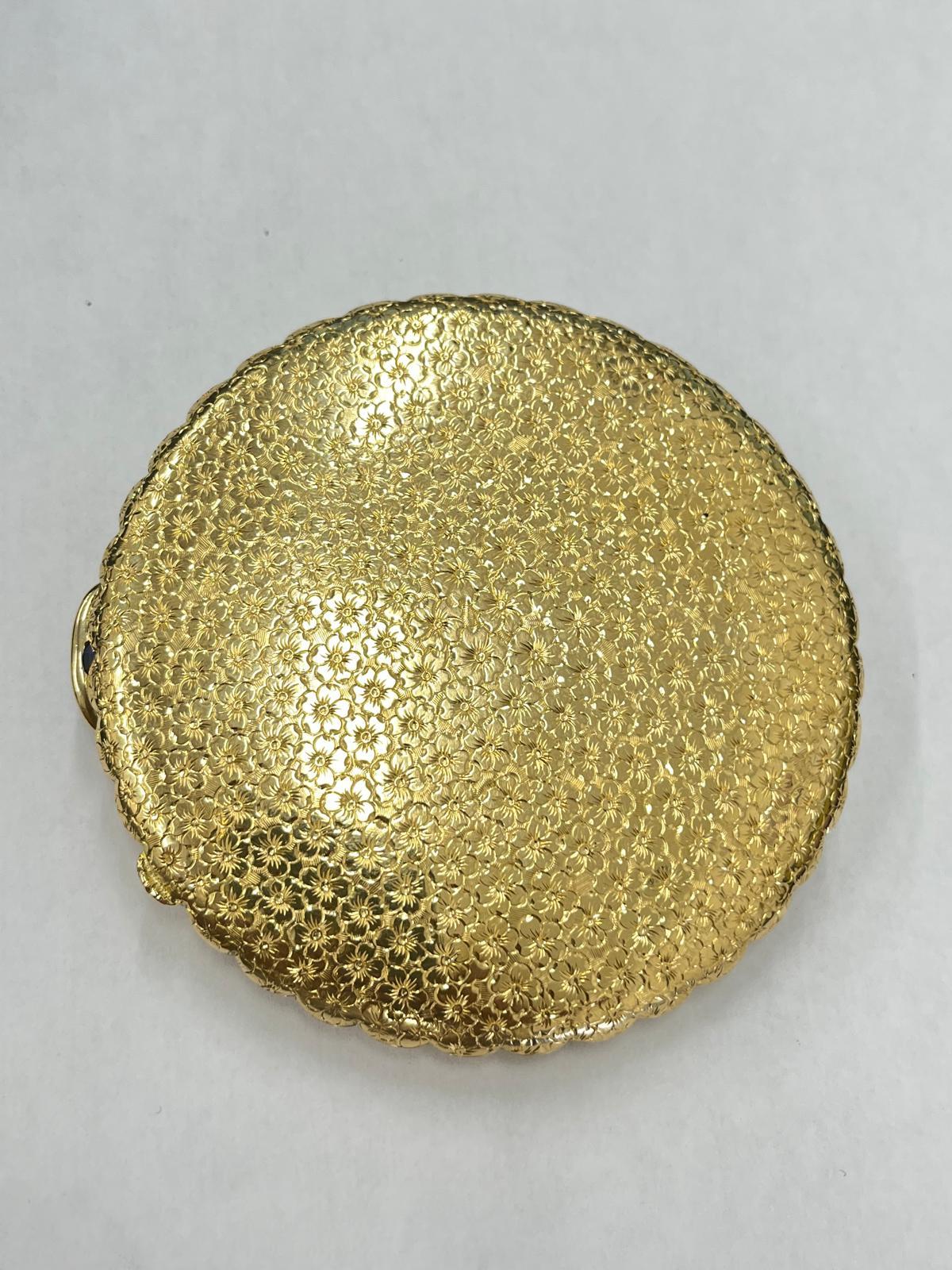 Poudrier ancien Jewell avec saphirs, émeraudes, rubis et diamants Excellent état - En vente à London, GB