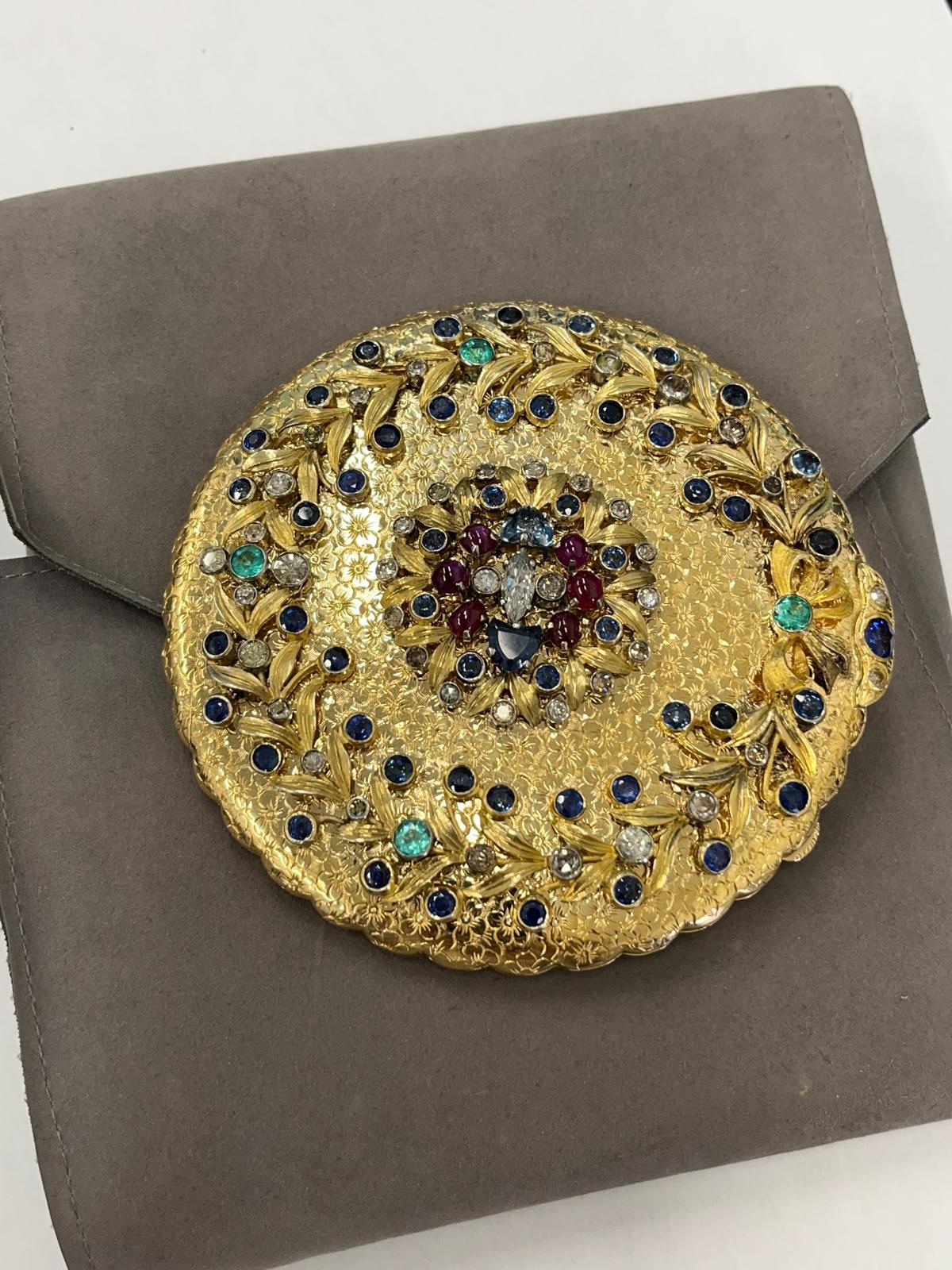 Poudrier ancien Jewell avec saphirs, émeraudes, rubis et diamants Unisexe en vente