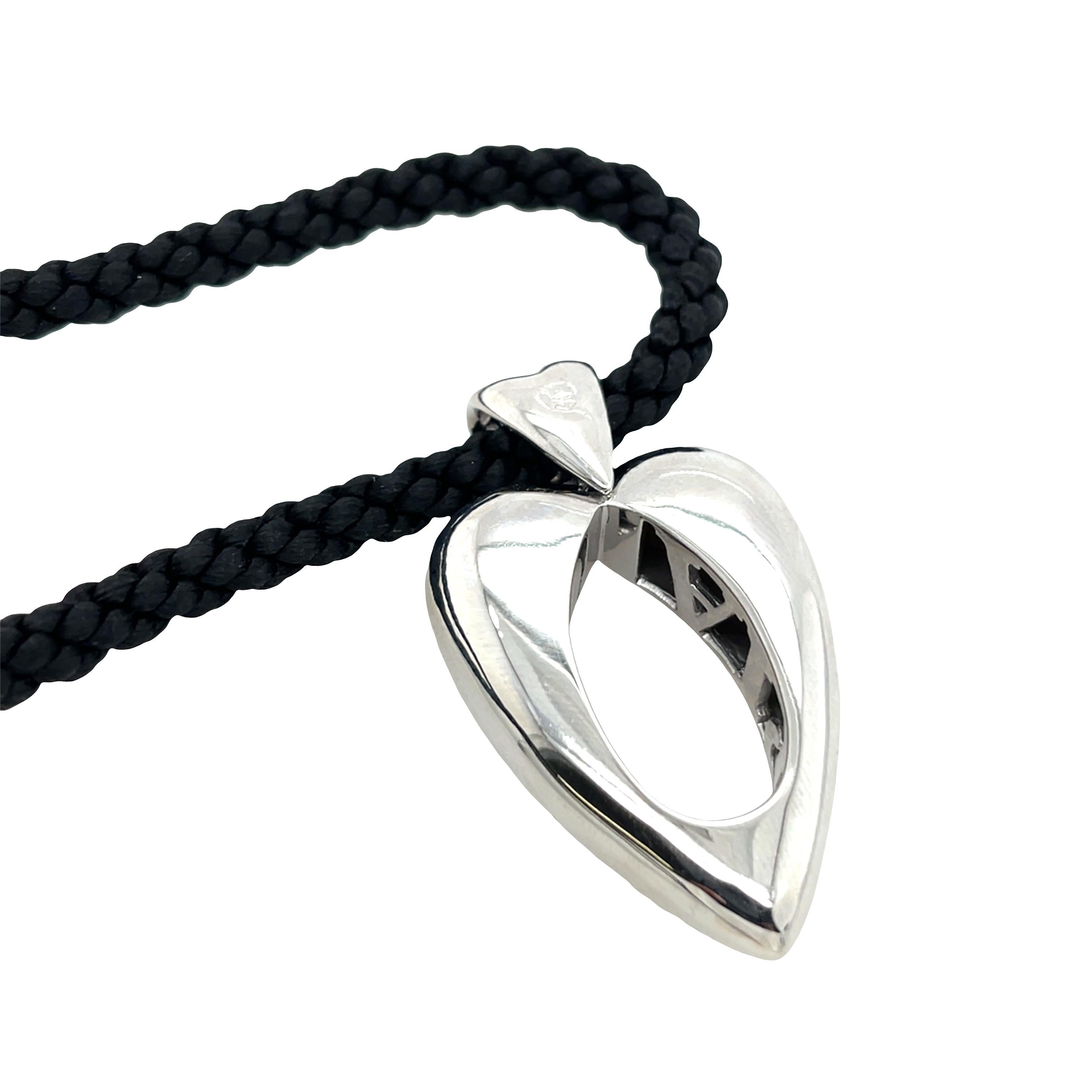 Pendentif Piaget Coeur en or blanc avec diamants B00105, 1990 Pour femmes en vente