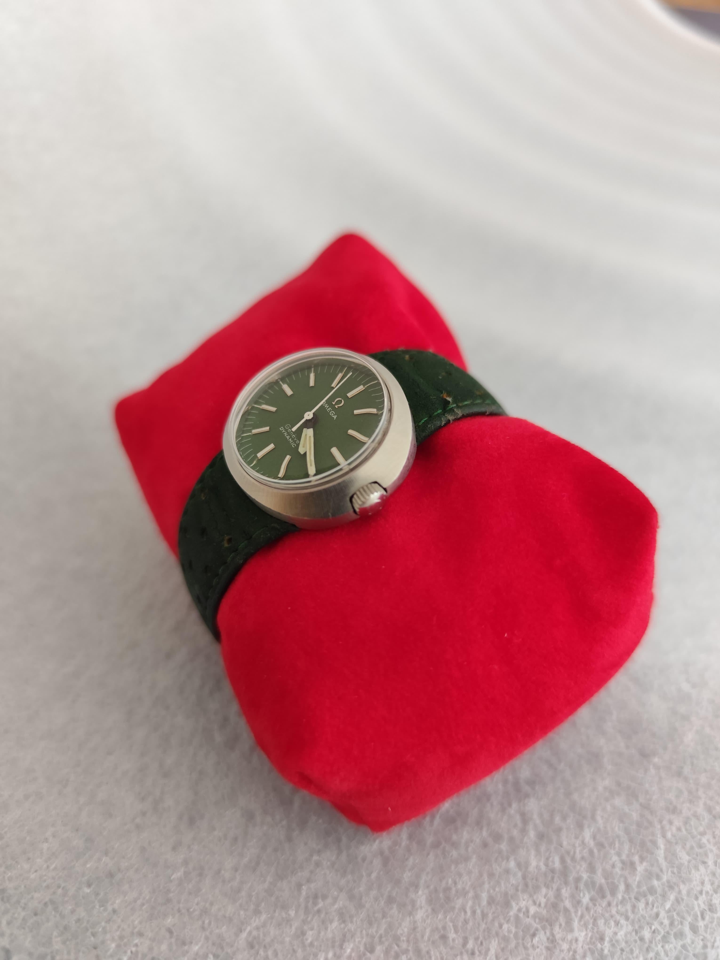 Omega Dynamic ST535015 ( 565015 )Kal. 630 Manual Seltene Uhr mit grünem Zifferblatt im Zustand „Relativ gut“ im Angebot in Toronto, CA