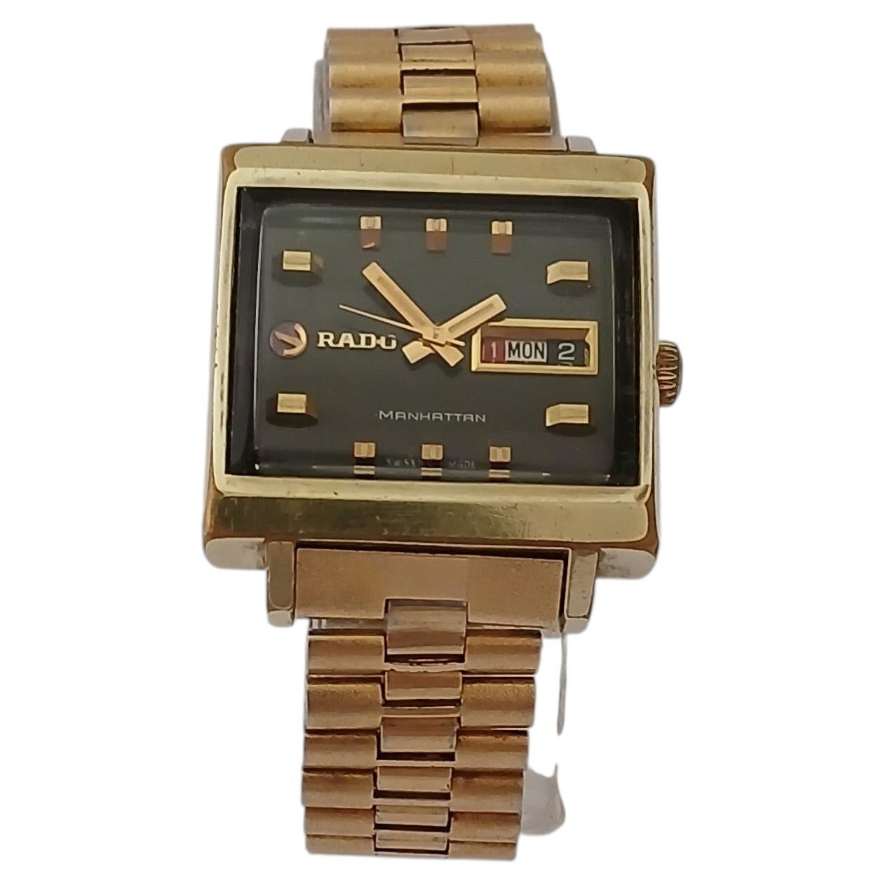 Montre pour homme Rado Manhattan Square TV Vintage Rare Day Date à cadran noir, mécanique