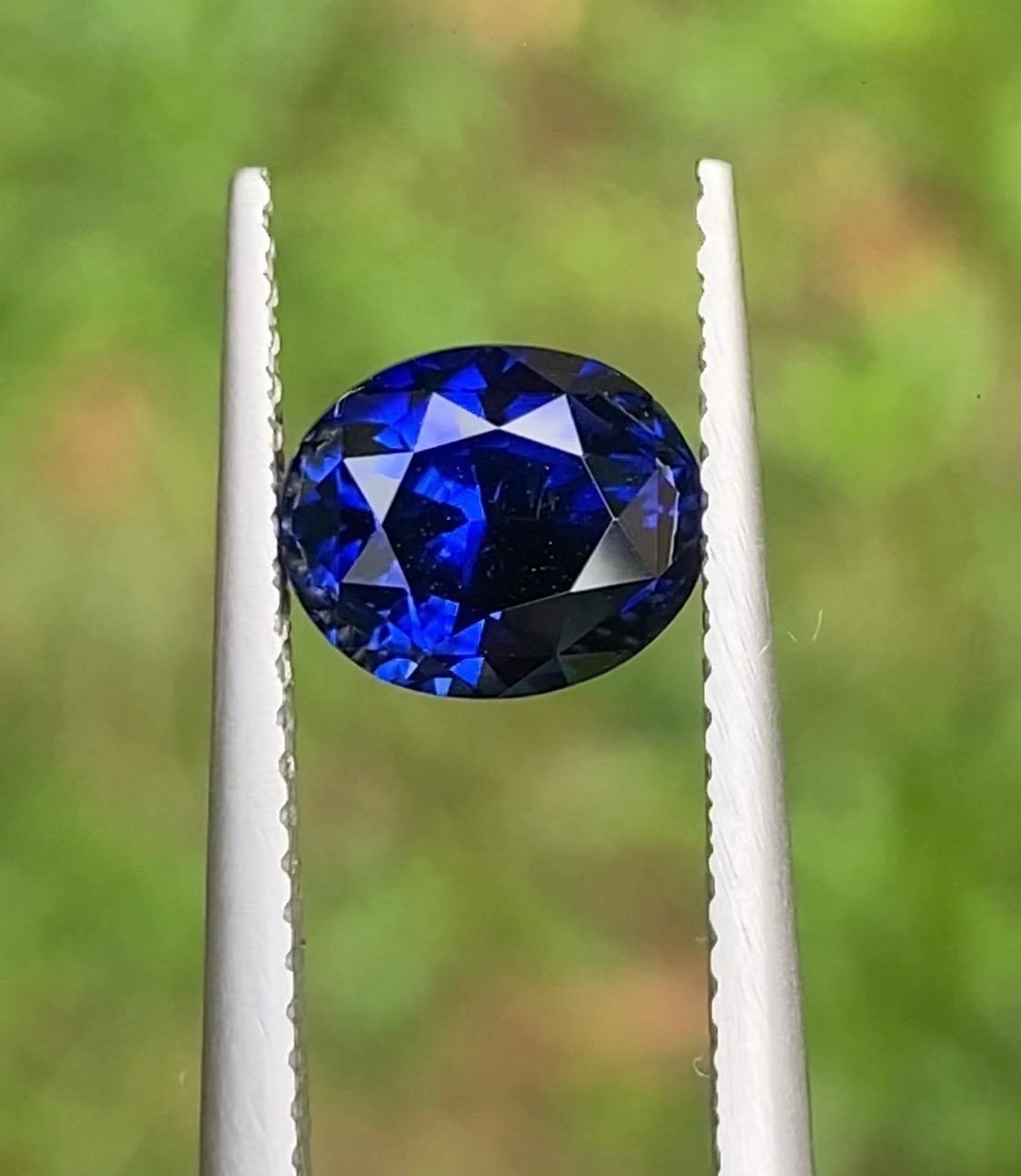 Certified 2.70 ct Natural Royal Blue Sapphire Ceylon Origin Ring gemstone In New Condition For Sale In Makola, LK