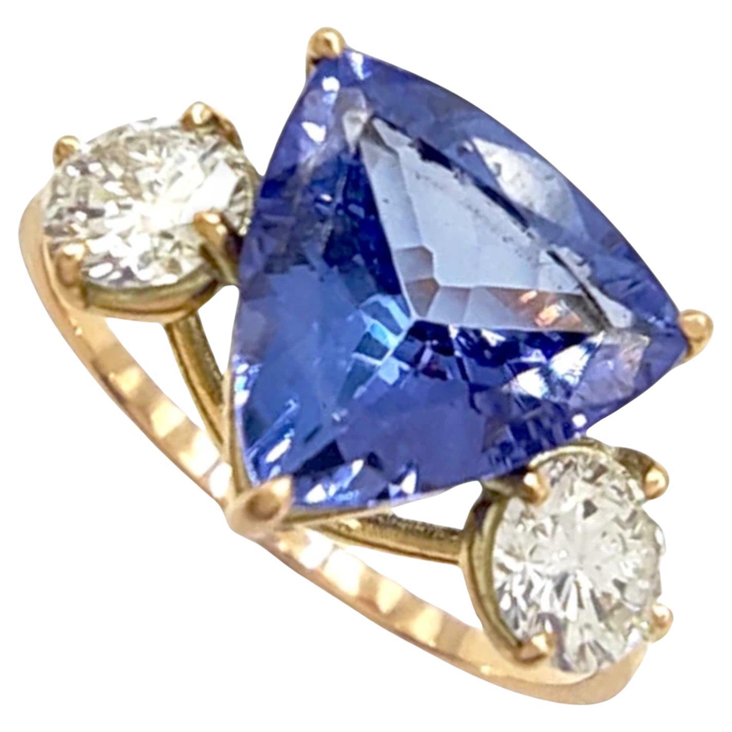 IGE Certified 1.9 Carat Tanzanite Diamonds Cocktail Ring  For Sale