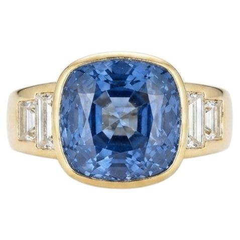 Italian Retro 10.61 CT Unheated Ceylon Sapphire 2.60 Ct Diamonds 18 KT ring