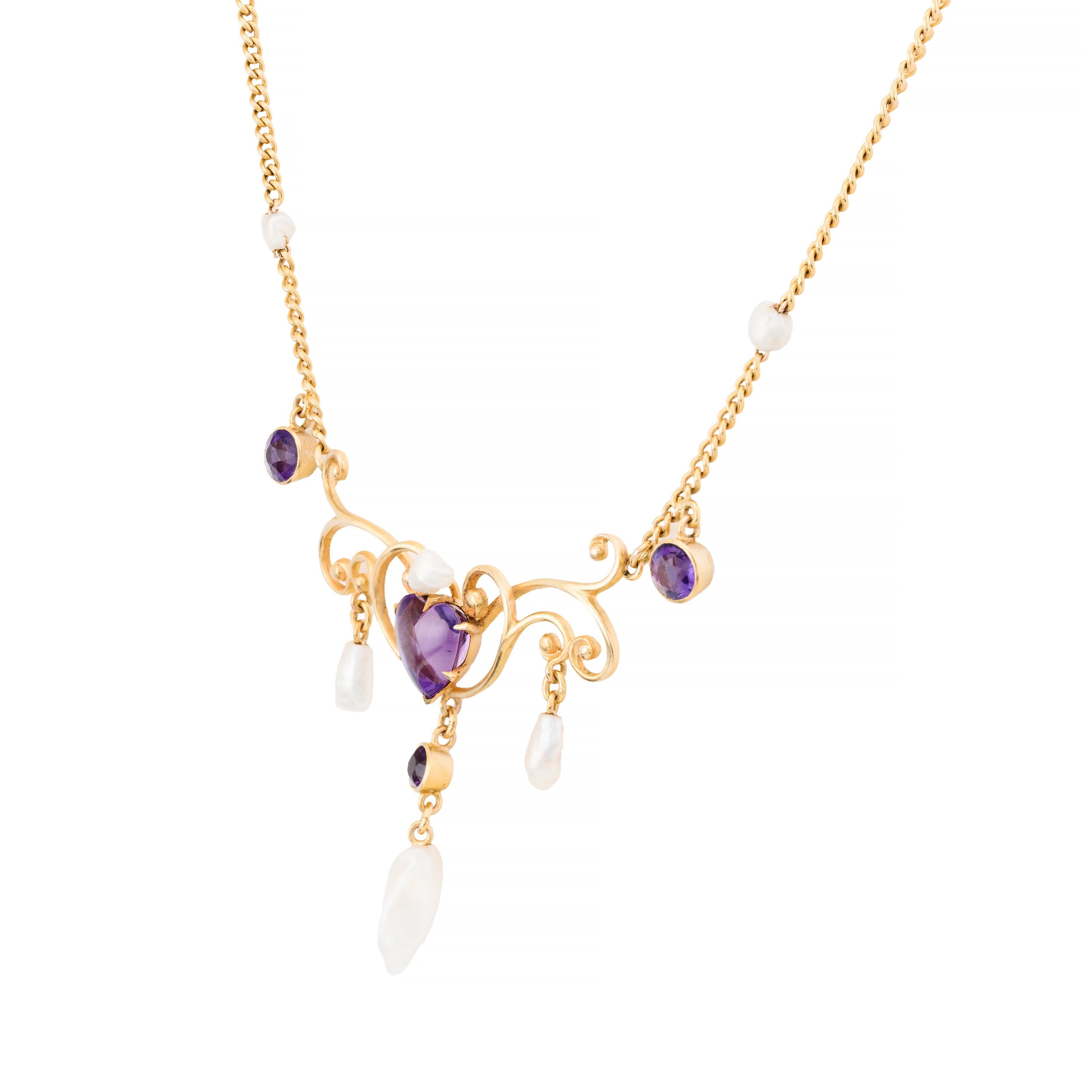 Art nouveau Collier feston Art Nouveau avec motif en forme de coeur en améthyste et perles naturelles en 14 carats en vente