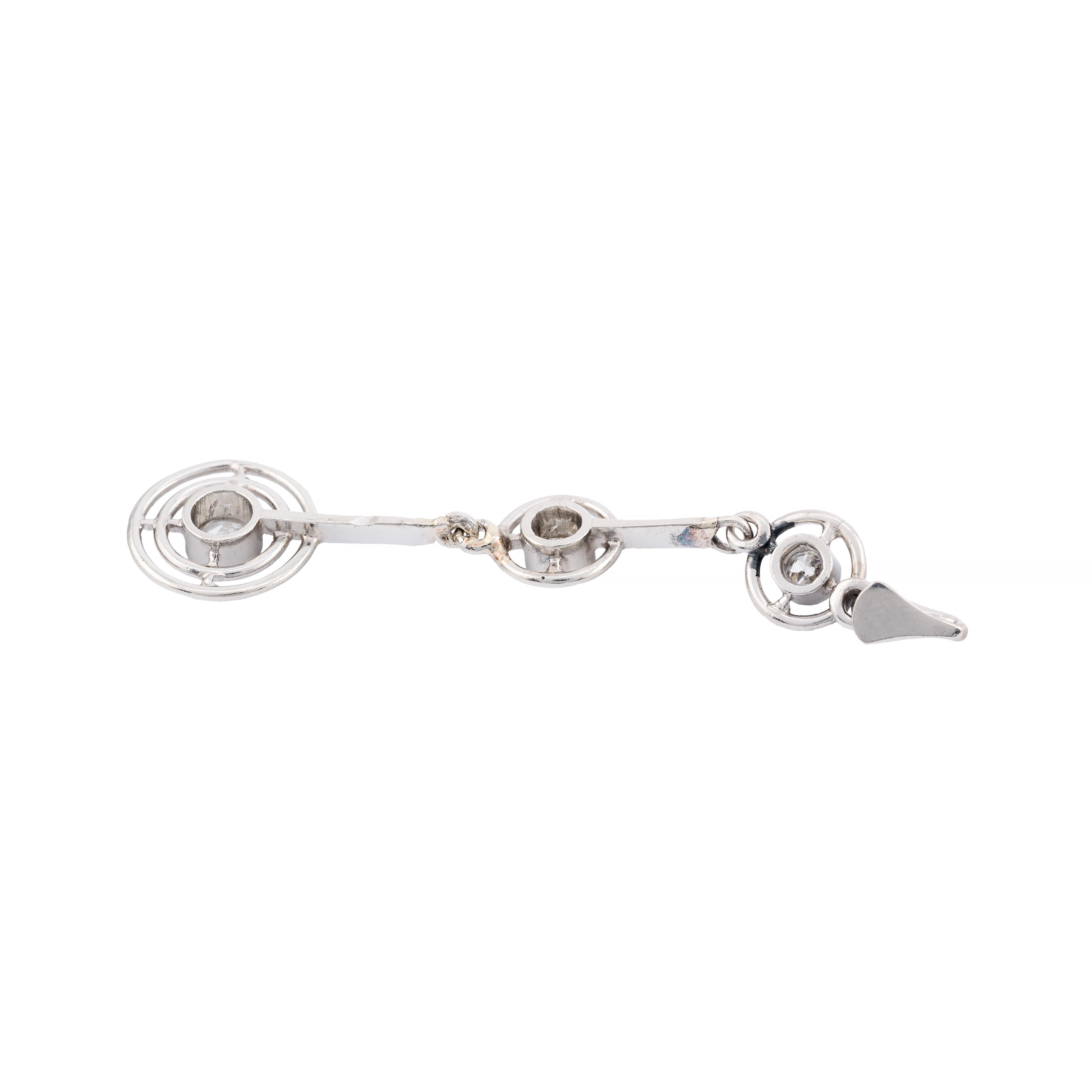 Taglio antico europeo Ciondolo a forma di bersaglio con tre pietre di diamante da 0,25 ct in platino in vendita
