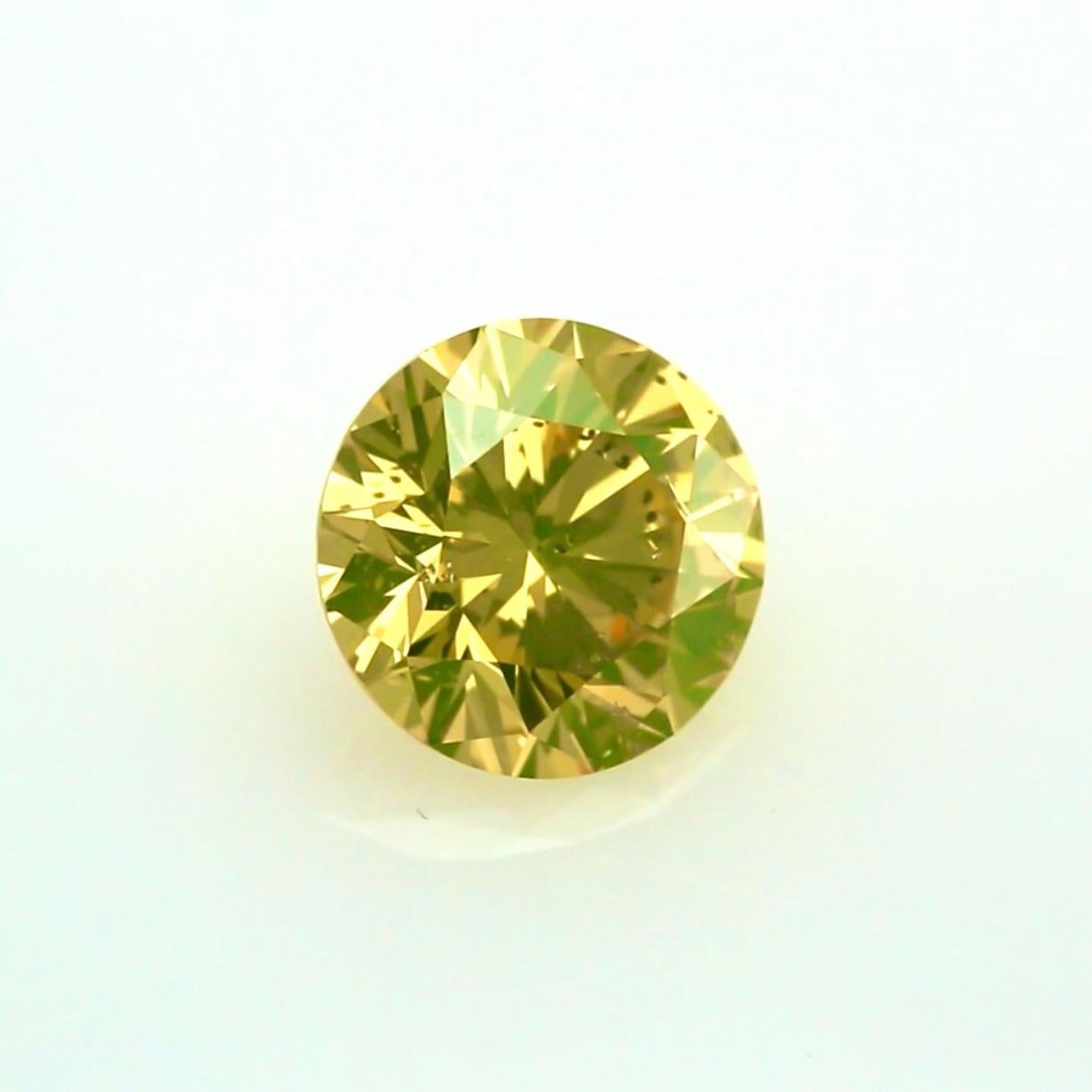 Diamant rond brillant de 2,22 carats de couleur vert-jaune intense - certifié GIA en vente 7