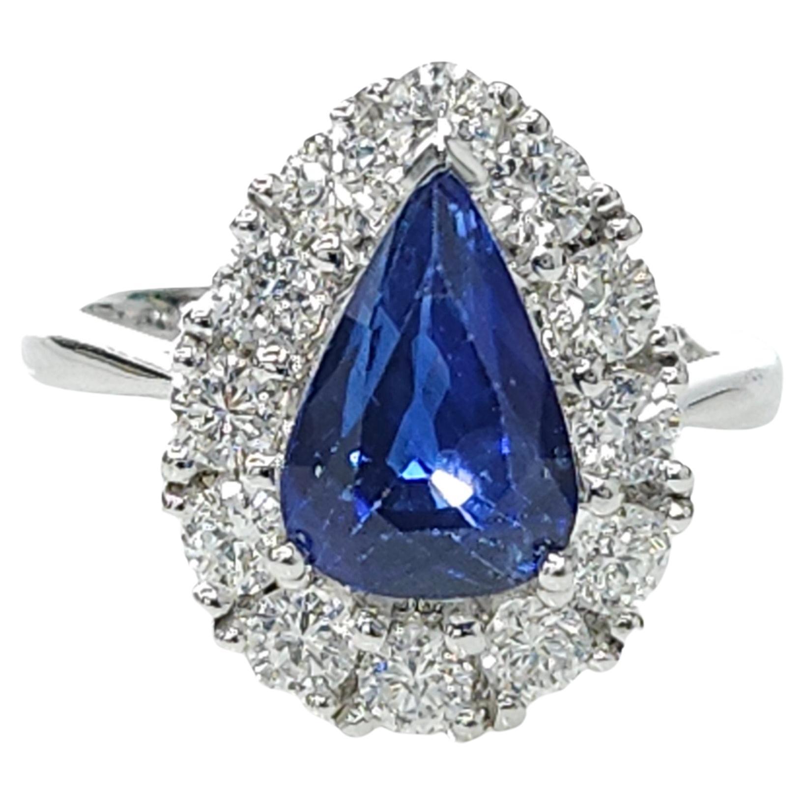 IGI Certified 3.08 Carat Blue Sapphire & Diamond Ring in 18K White Gold For Sale
