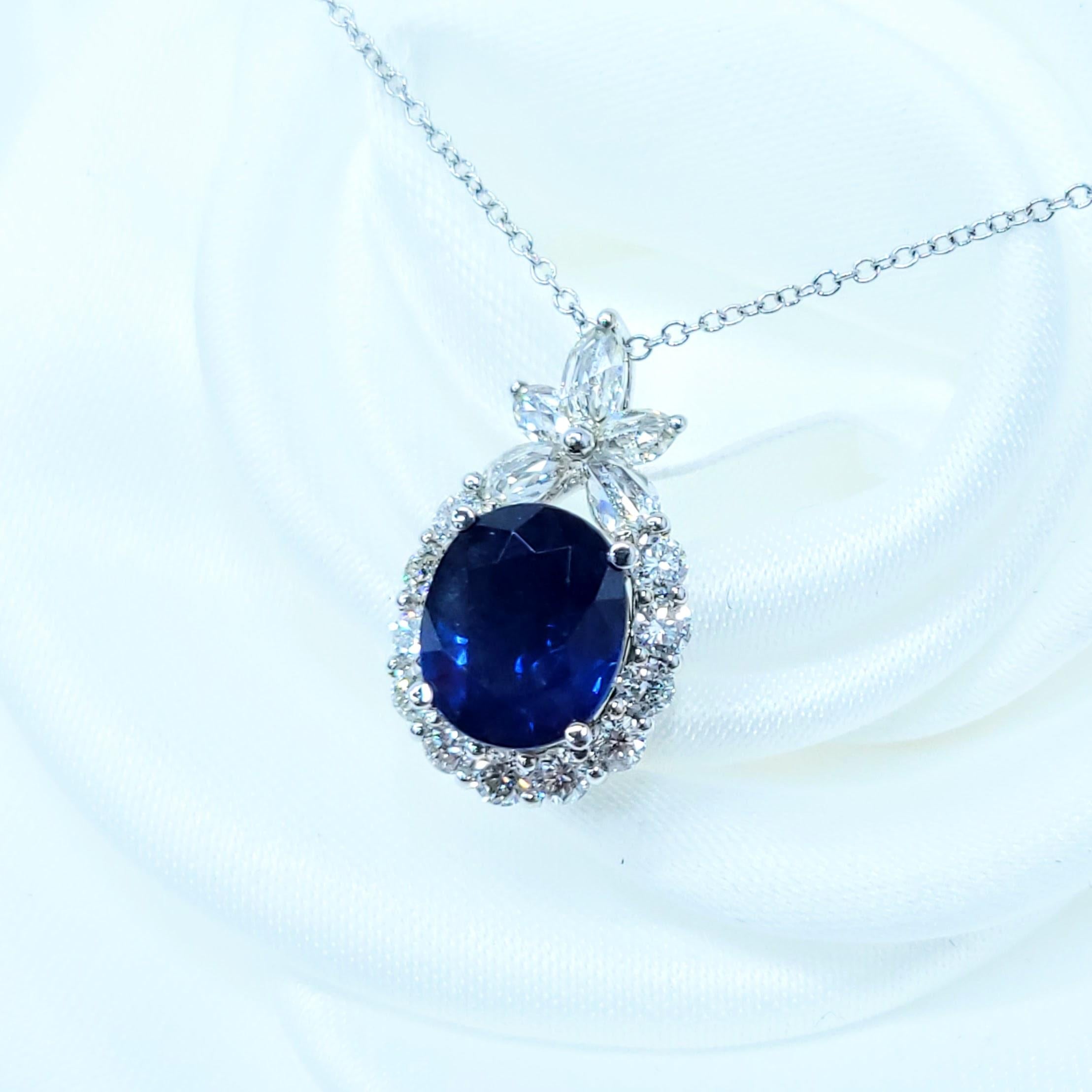 IGI-zertifizierter Anhänger mit 1,92 Karat srilankischem Saphir und Diamant aus 18 Karat Weißgold (Ovalschliff) im Angebot