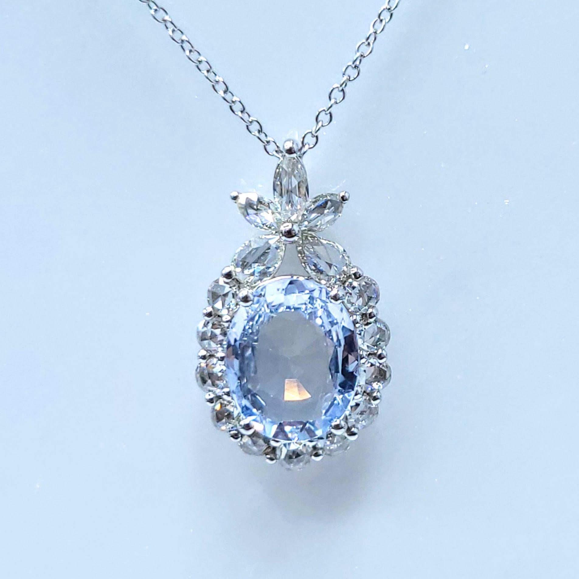 Pendentif saphir et diamant en or blanc 18 carats certifié IGI de 1,72 carat sans chaleur Neuf - En vente à KOWLOON, HK