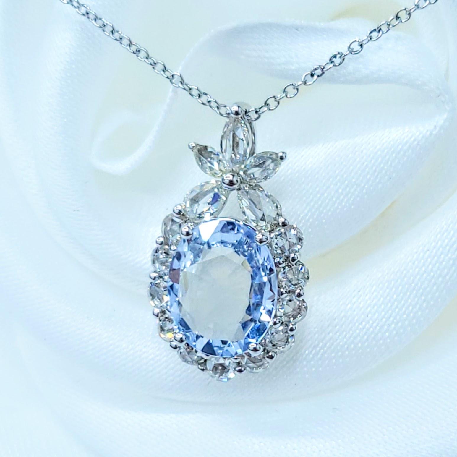 Pendentif saphir et diamant en or blanc 18 carats certifié IGI de 1,72 carat sans chaleur en vente 3