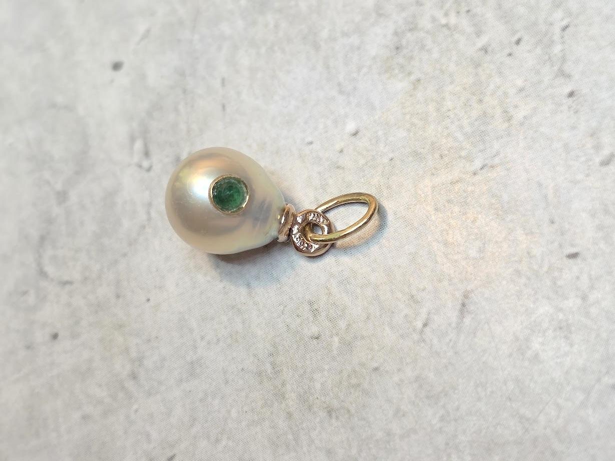 Fabergé - Pendentif œuf en or Emeraude Perle Impériale Henrik Wigström en vente 4