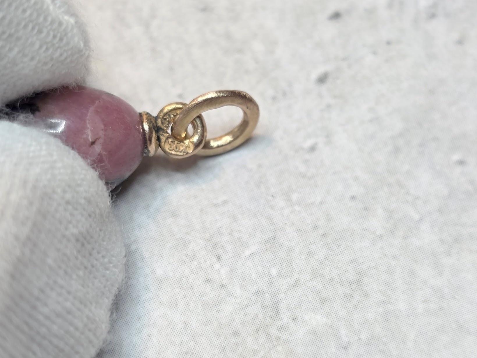 Pendentif en rhodonite Imperial Gold de Fabergé par Henrik Wigström en vente 4