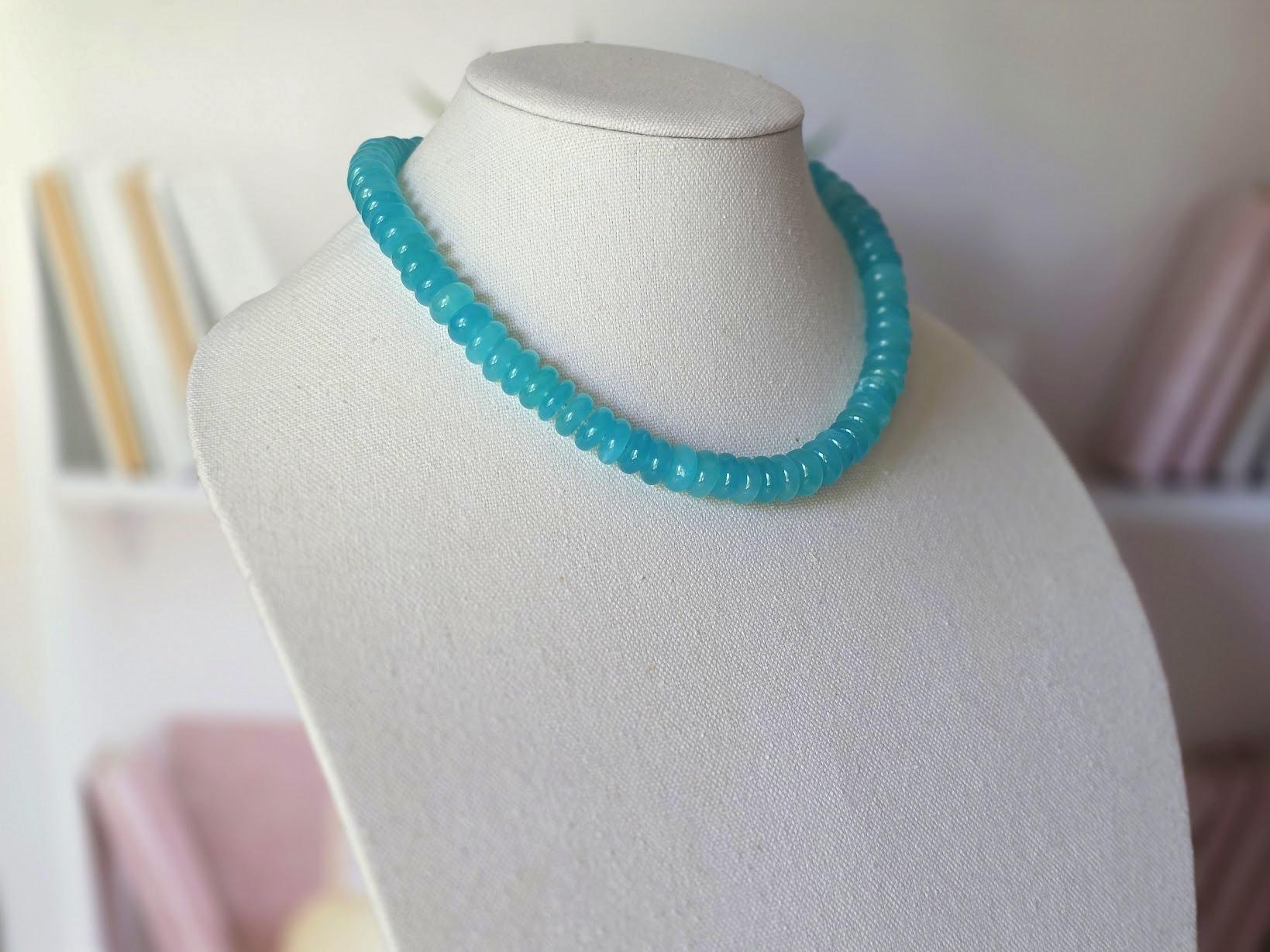 Collier de Rondelles d'Amazonite du Mozambique avec fermoir en Amazonite en vente 1