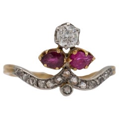 Belle Epoque Fleur De Lys Ring with Rubies and Diamonds, France, early XX cent.