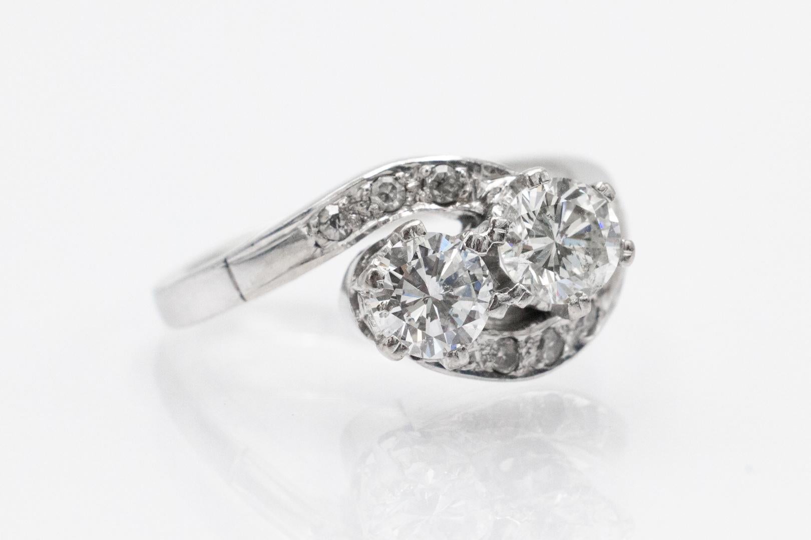 Bague Toi et Moi en or blanc avec diamants taille brillant 1,08 ct. en vente 4