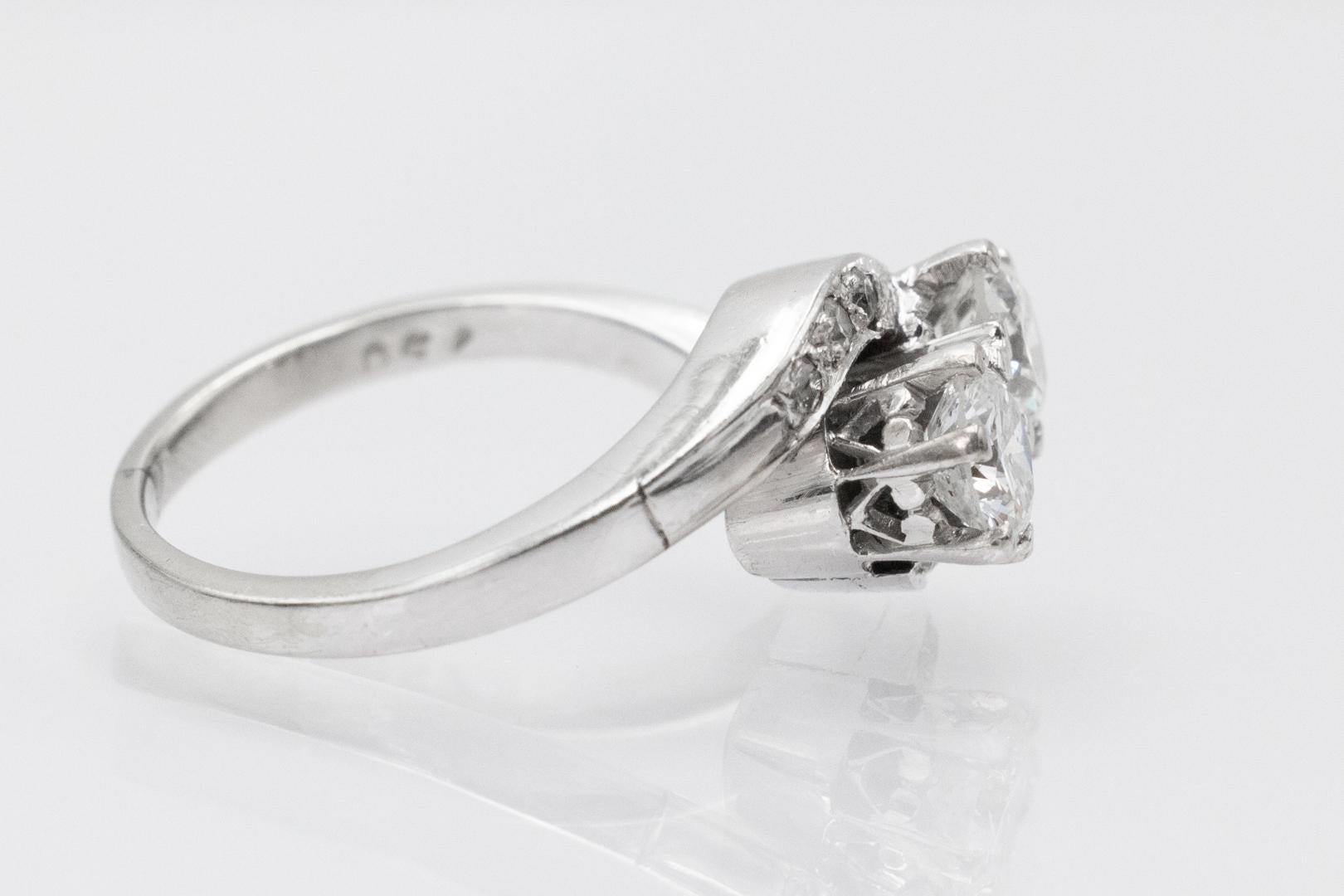 Bague Toi et Moi en or blanc avec diamants taille brillant 1,08 ct. en vente 2