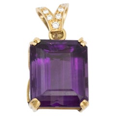 Vintage 18k yellow gold pendant with amethyst and diamonds.
