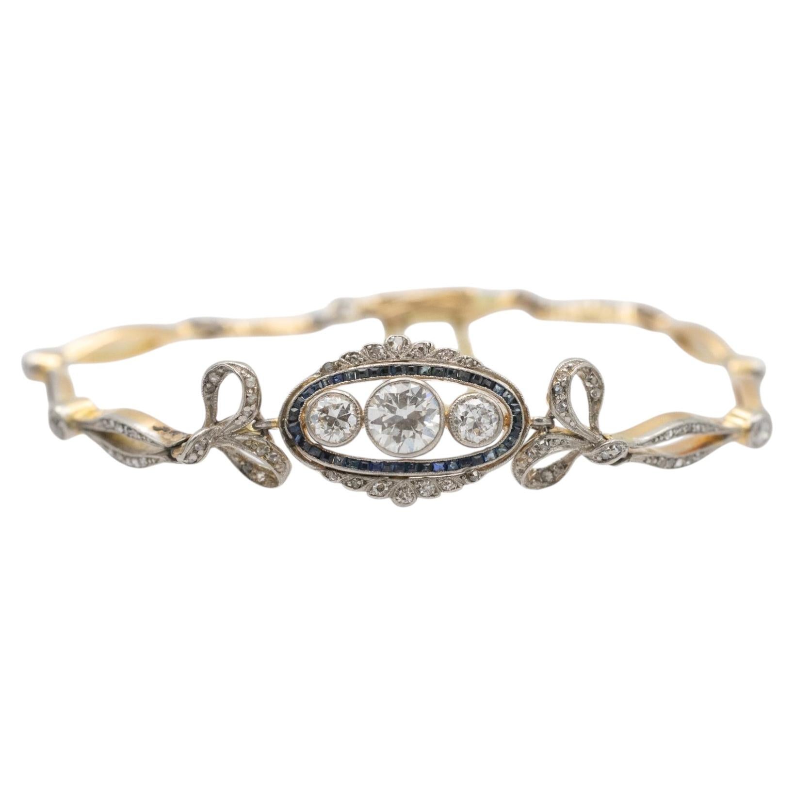Antikes Armband aus Gold und Platin mit Diamanten und synthetischen Saphiren. im Angebot