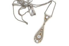 Art Deco Vintage Gold Necklace with 0.50ct Old-Cut Diamonds