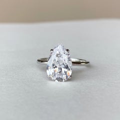 Anello di fidanzamento con pera moissanite da 3 carati in argento Sterling 925