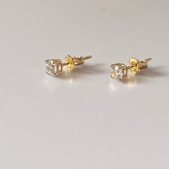 Orecchino con perno in moissanite in argento 925 Orecchino con chiusura a griffe Regalo unico per lei