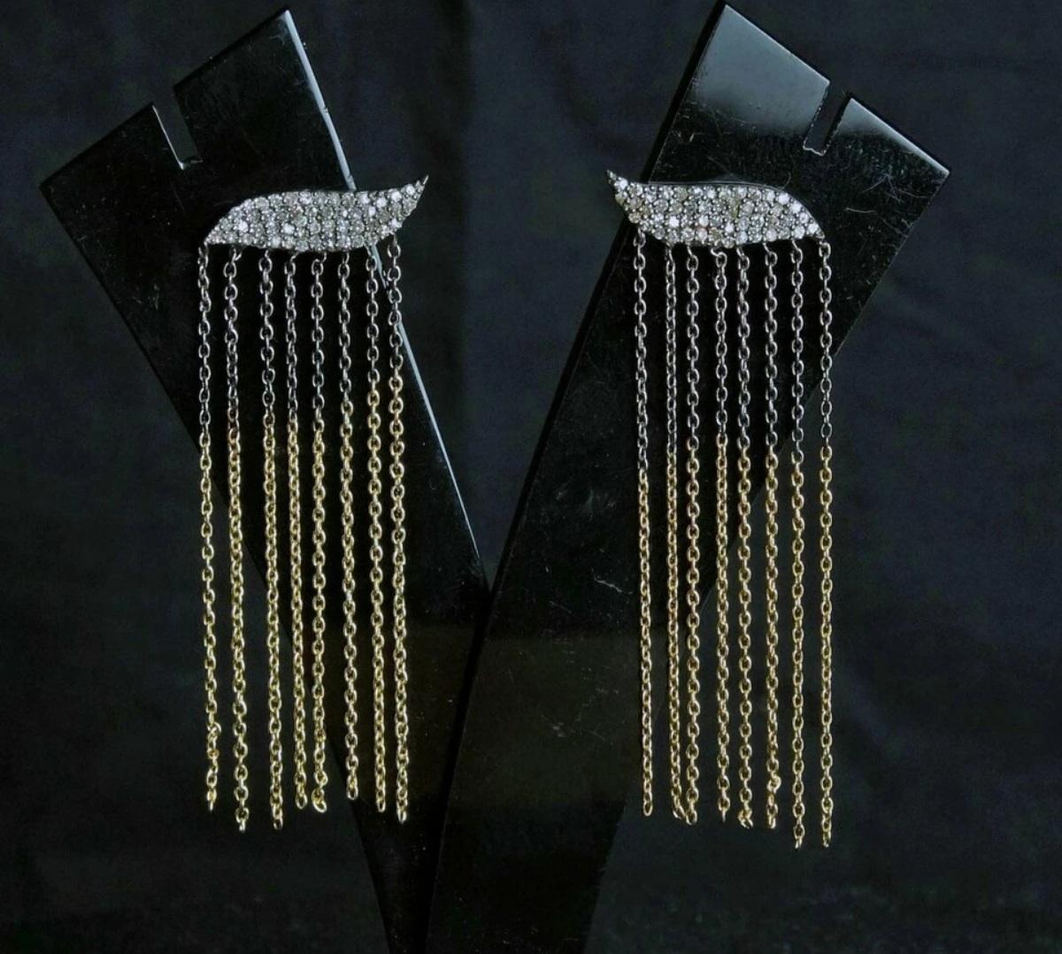Orecchino con diamante e nappina Orecchino lampadario in argento 925 Orecchino da donna Regalo di moda. in vendita 1