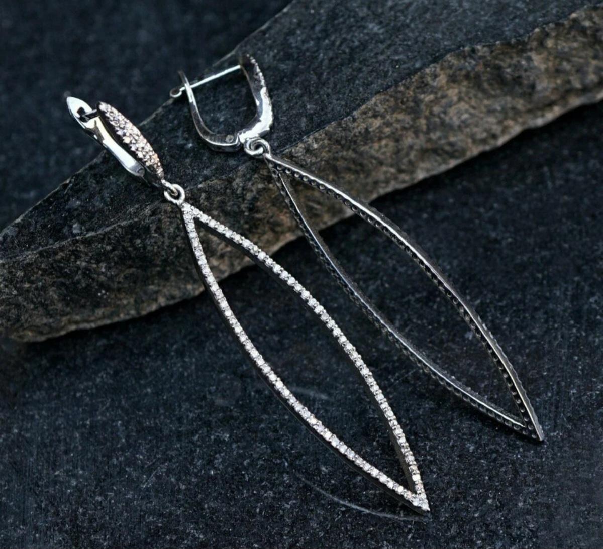Orecchino con diamante a forma di marquise Orecchino con diamante a forma di marquise in argento 925 Regalo di nozze. in vendita 4