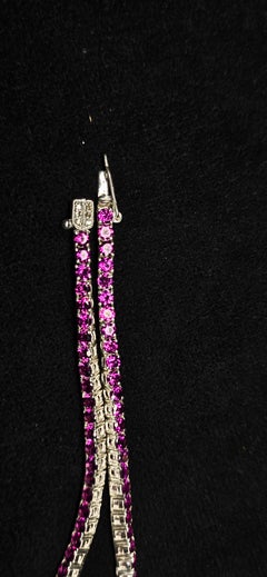 Braccialetto con granati viola e braccialetto con pavé di diamanti: regalo di nozze.