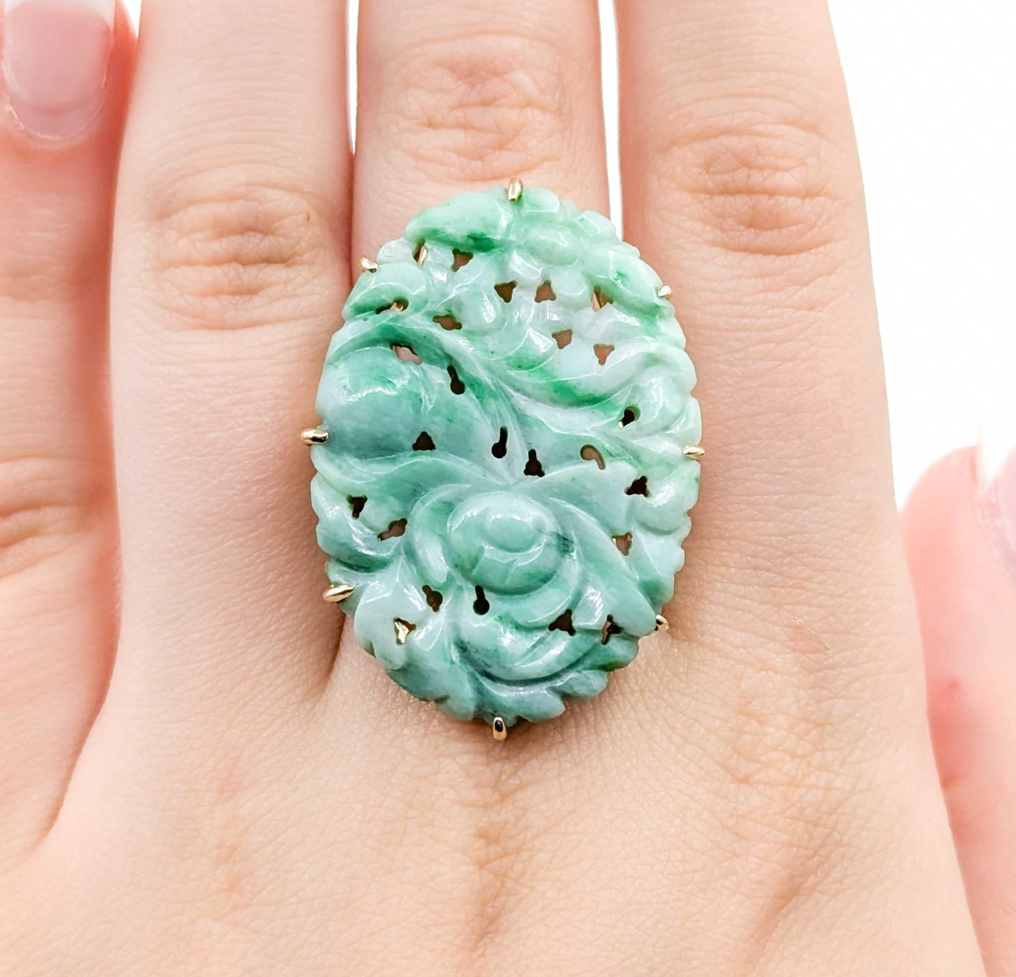 Donna Squisito anello di giada e oro 14k in vendita