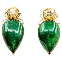 Diamant- und Jade-Ohrringe aus 9k Gelbgold