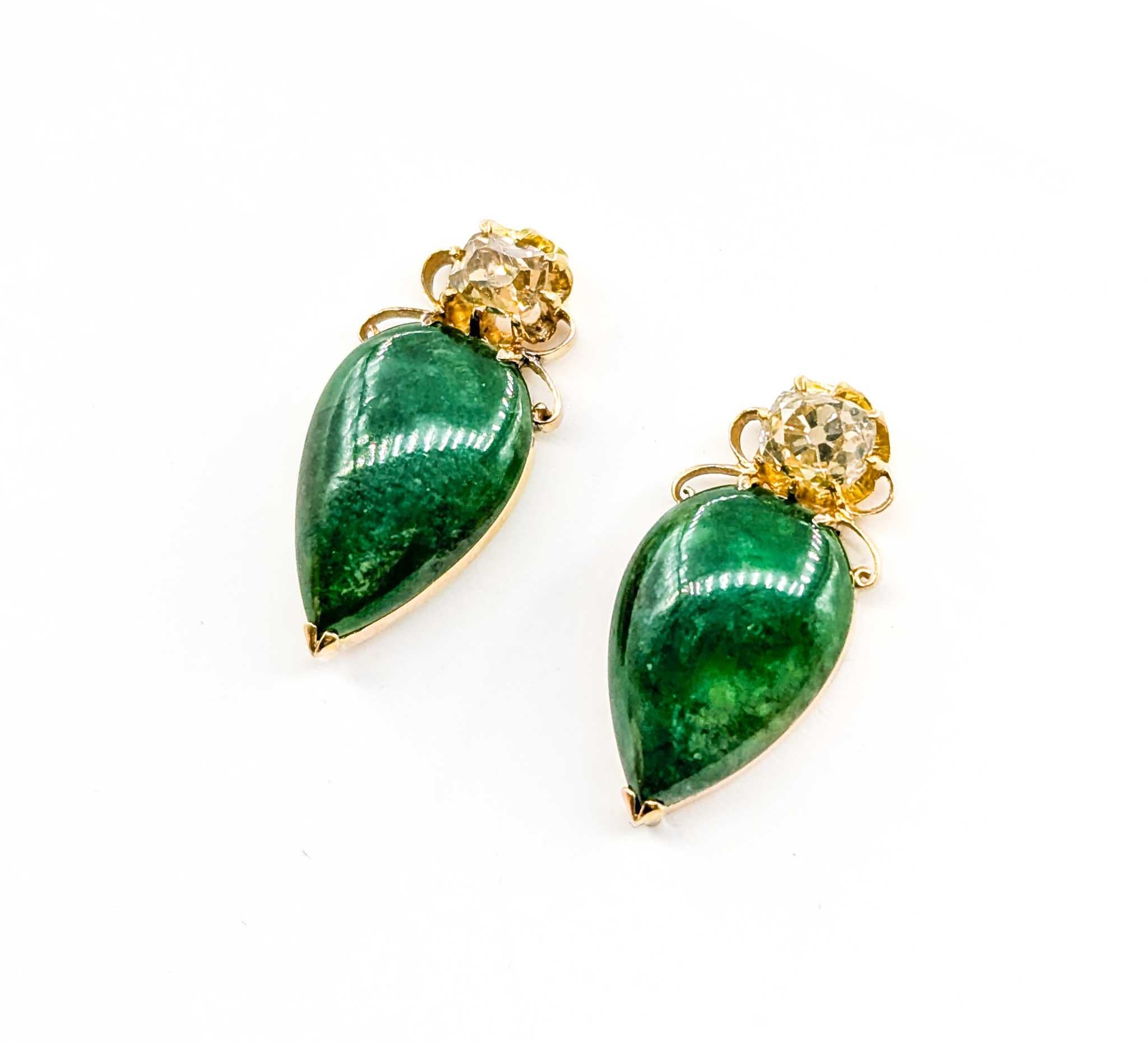 Boucles d'oreilles en or jaune 9k avec diamants et jade en vente 3