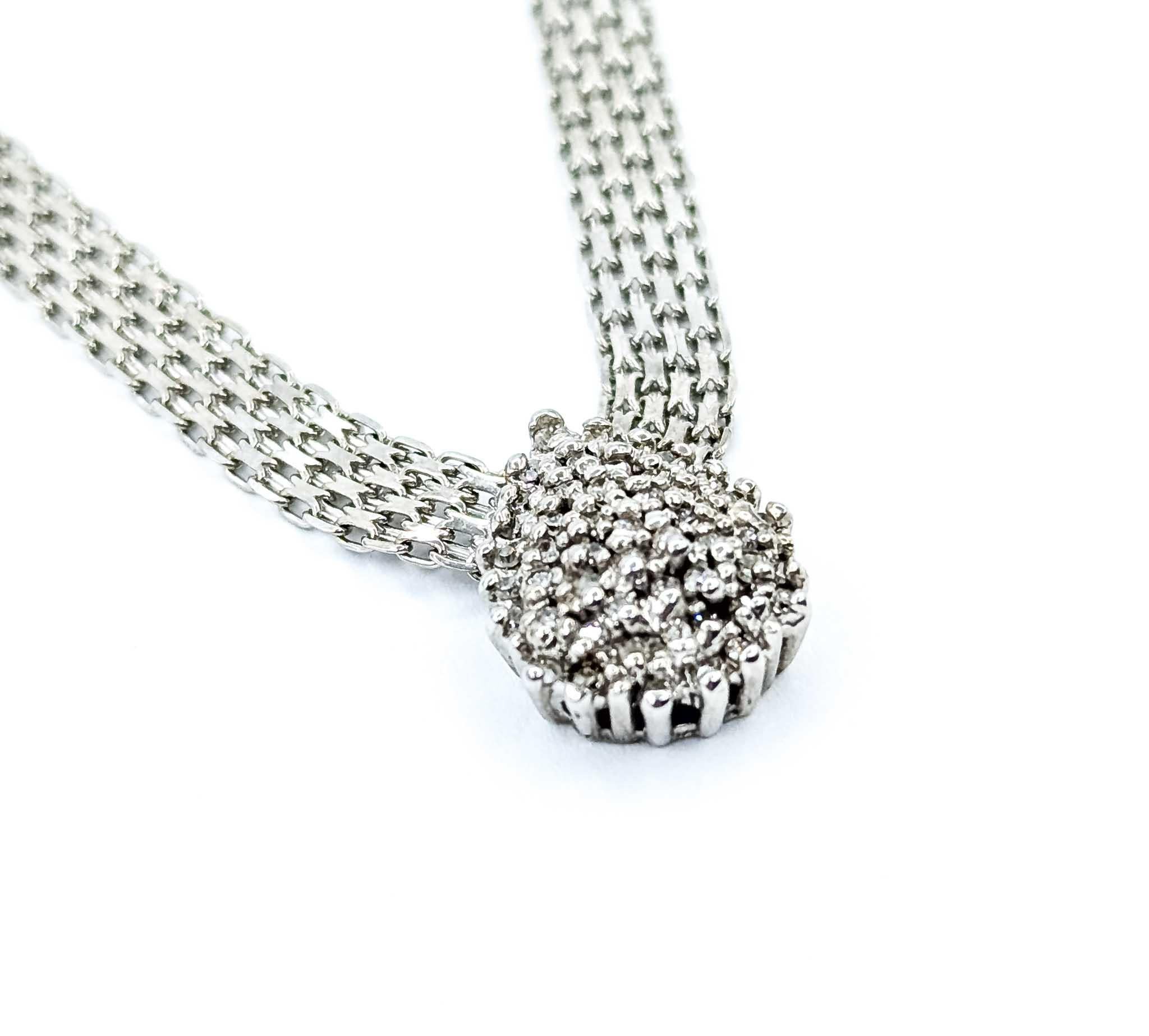 Contemporaneo Collana di diamanti in oro bianco 10 carati in vendita