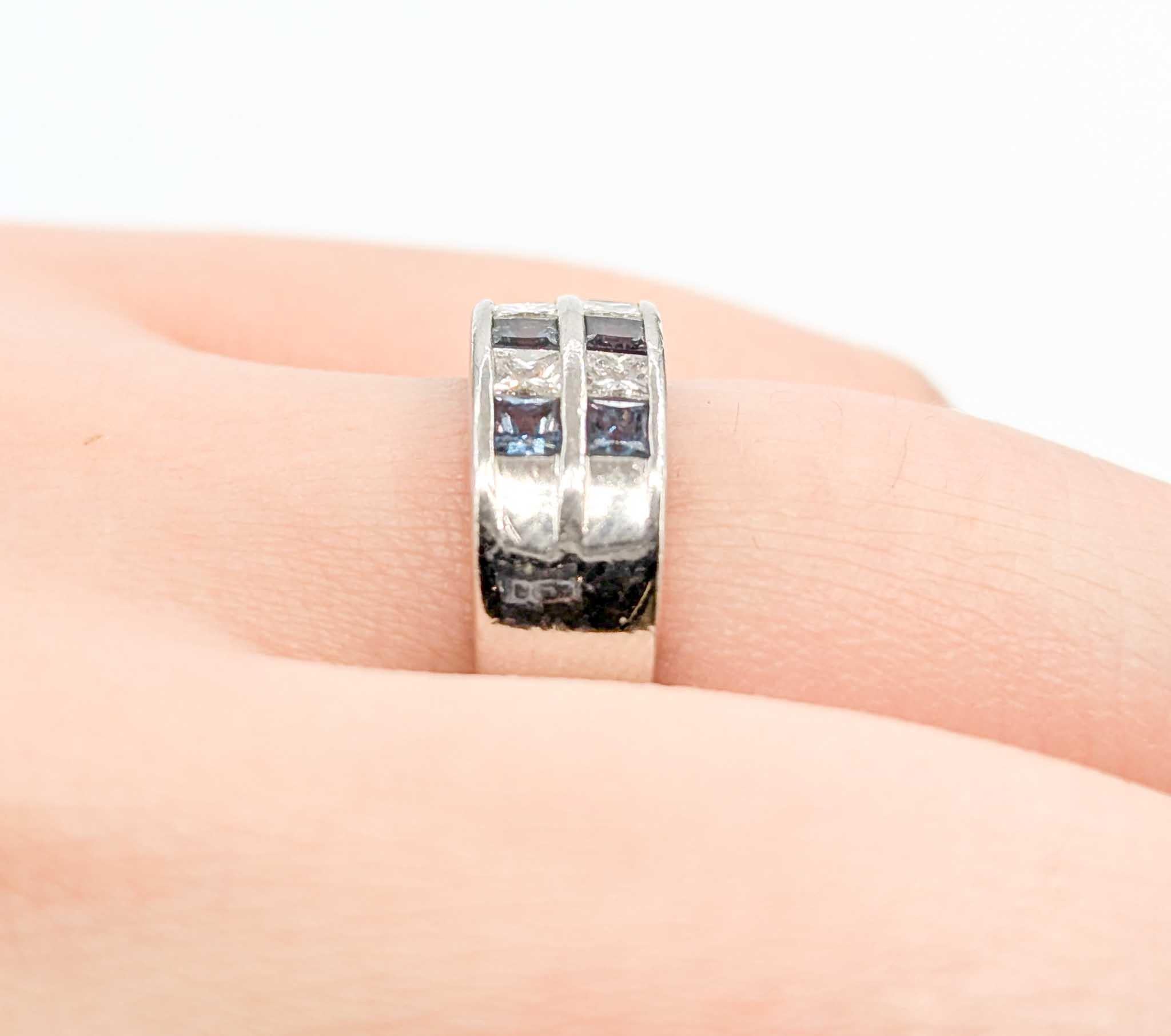 Contemporaneo Anello in platino con alessandrite e diamanti in vendita